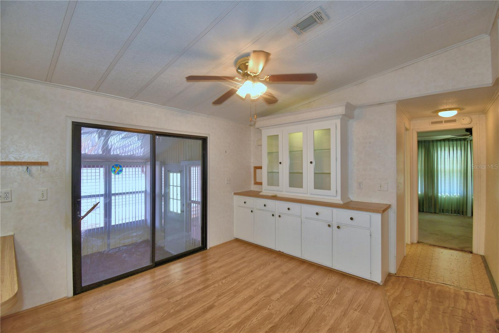 P4937395 Property Photo