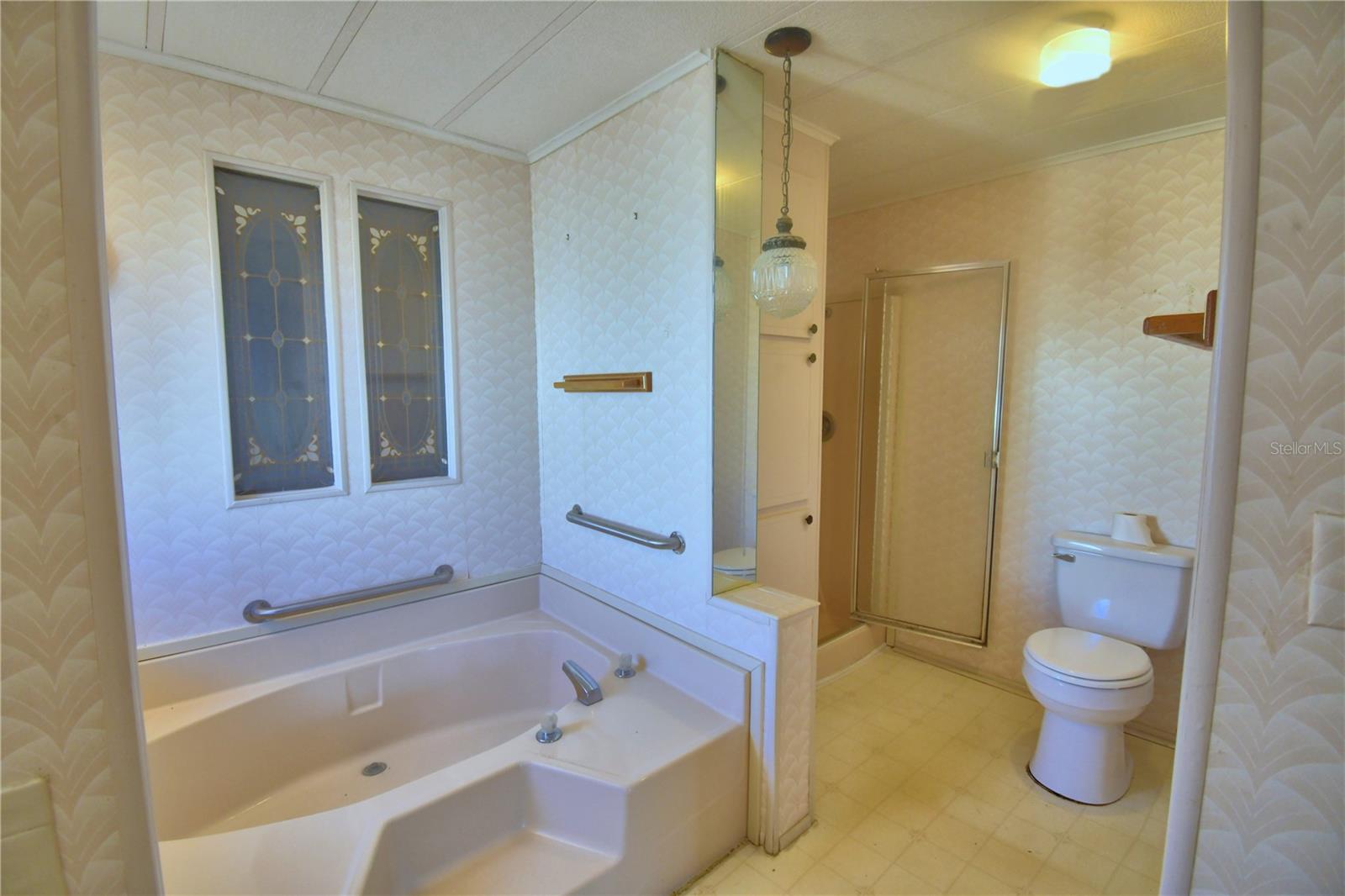 P4937395 Property Photo