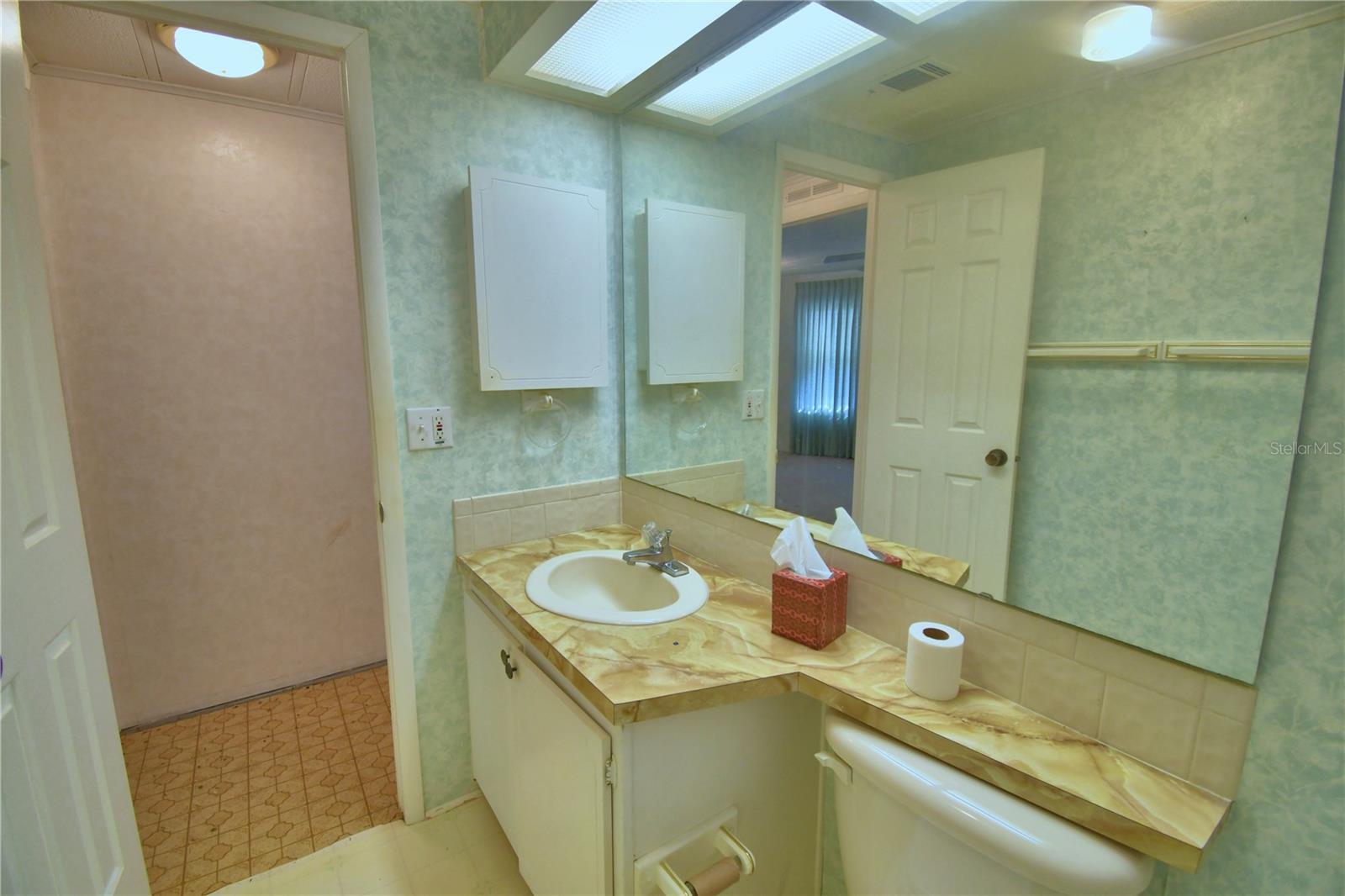 P4937395 Property Photo