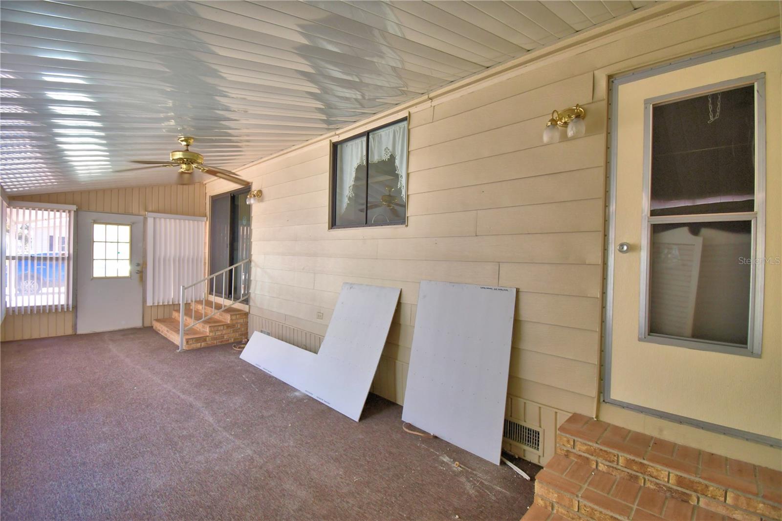 P4937395 Property Photo