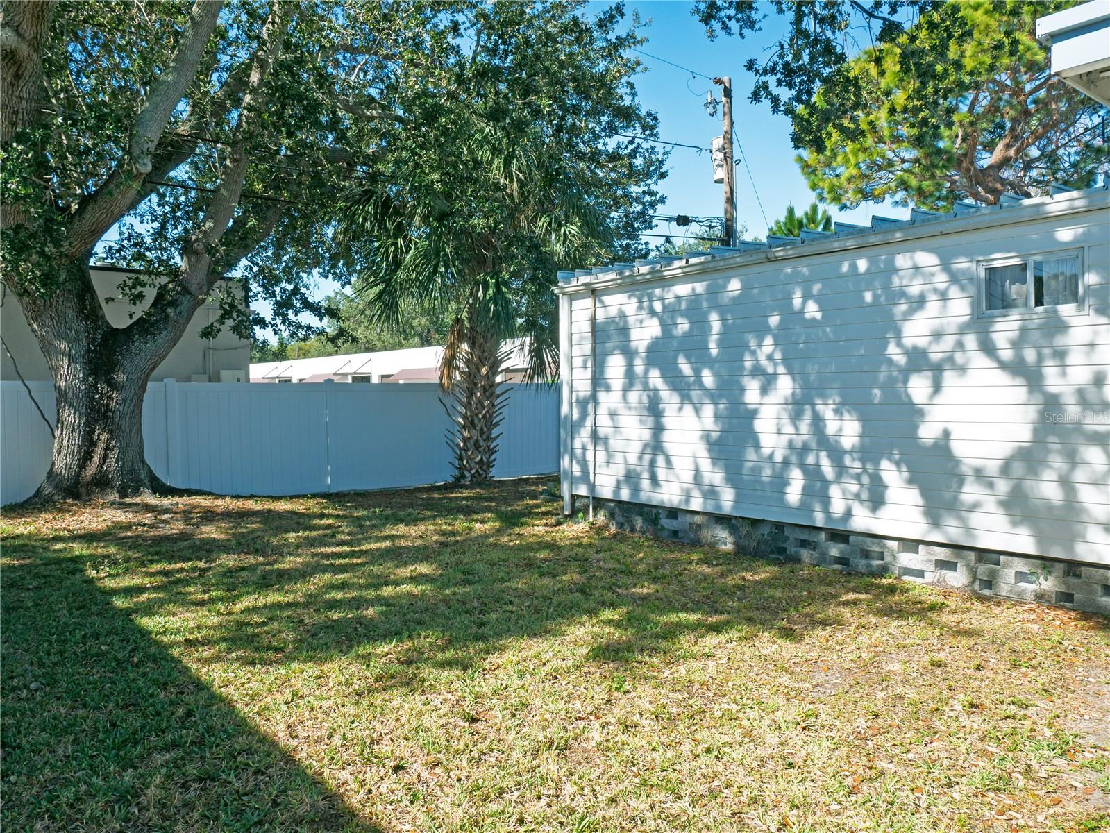 TB8460323 Property Photo