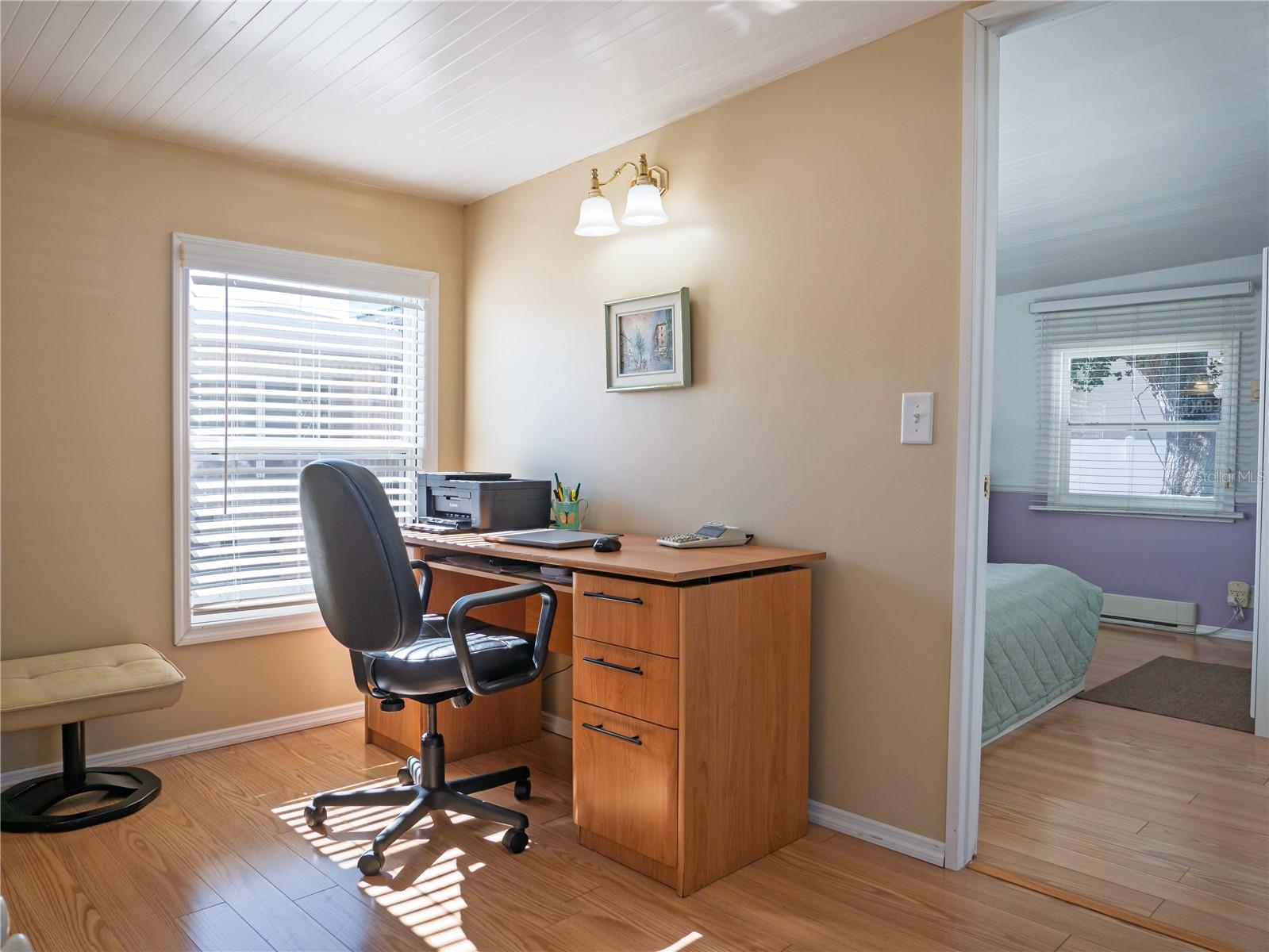 TB8460323 Property Photo