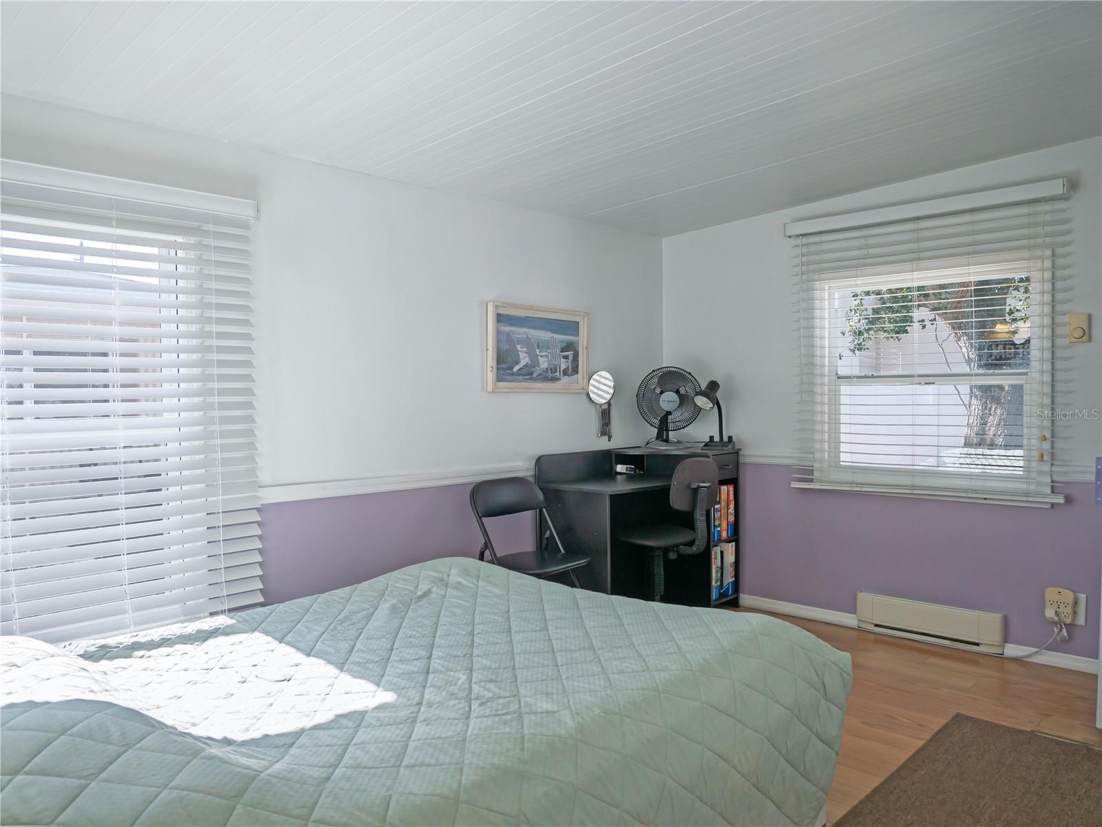 TB8460323 Property Photo