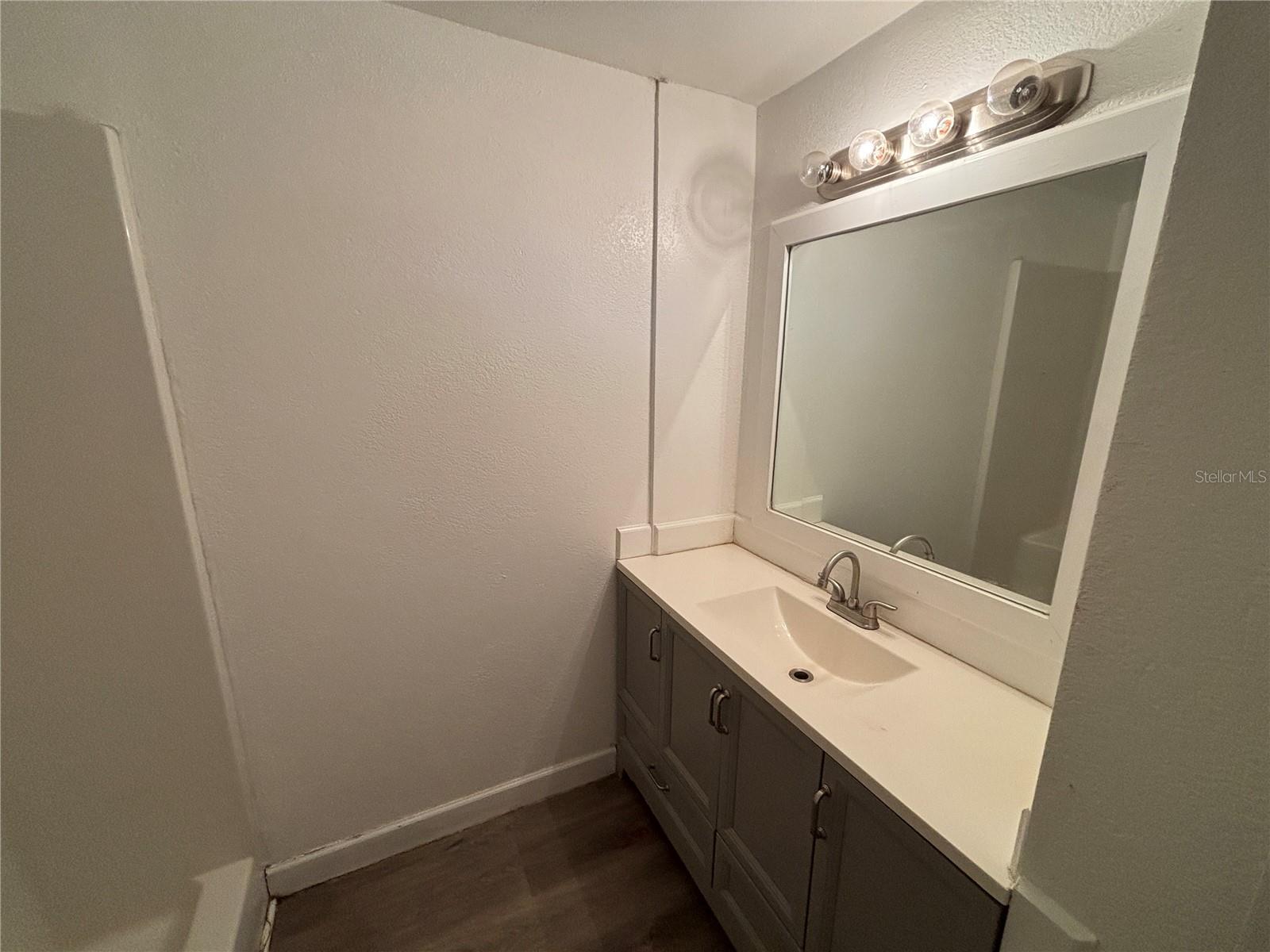 OM715894 Property Photo