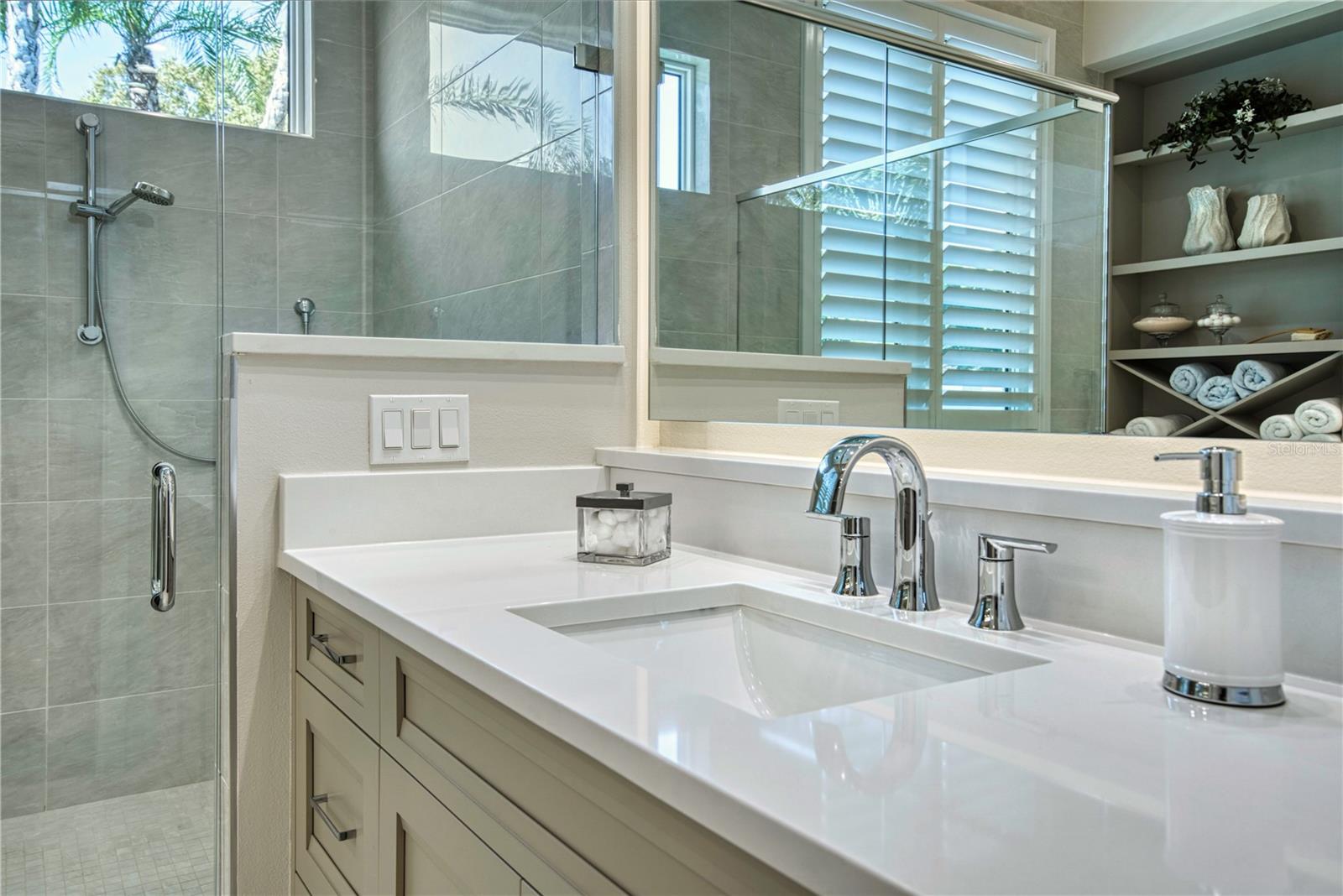 A4676707 Property Photo