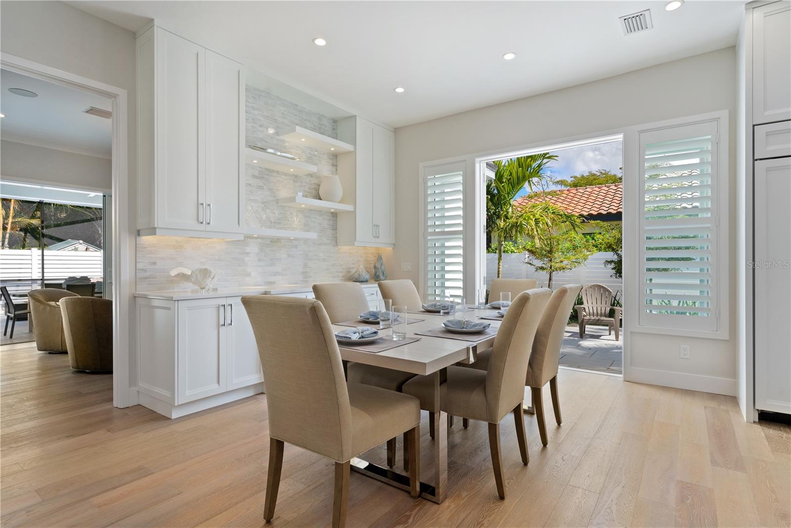 A4676707 Property Photo