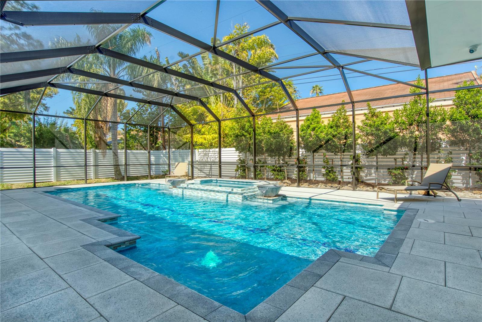 A4676707 Property Photo