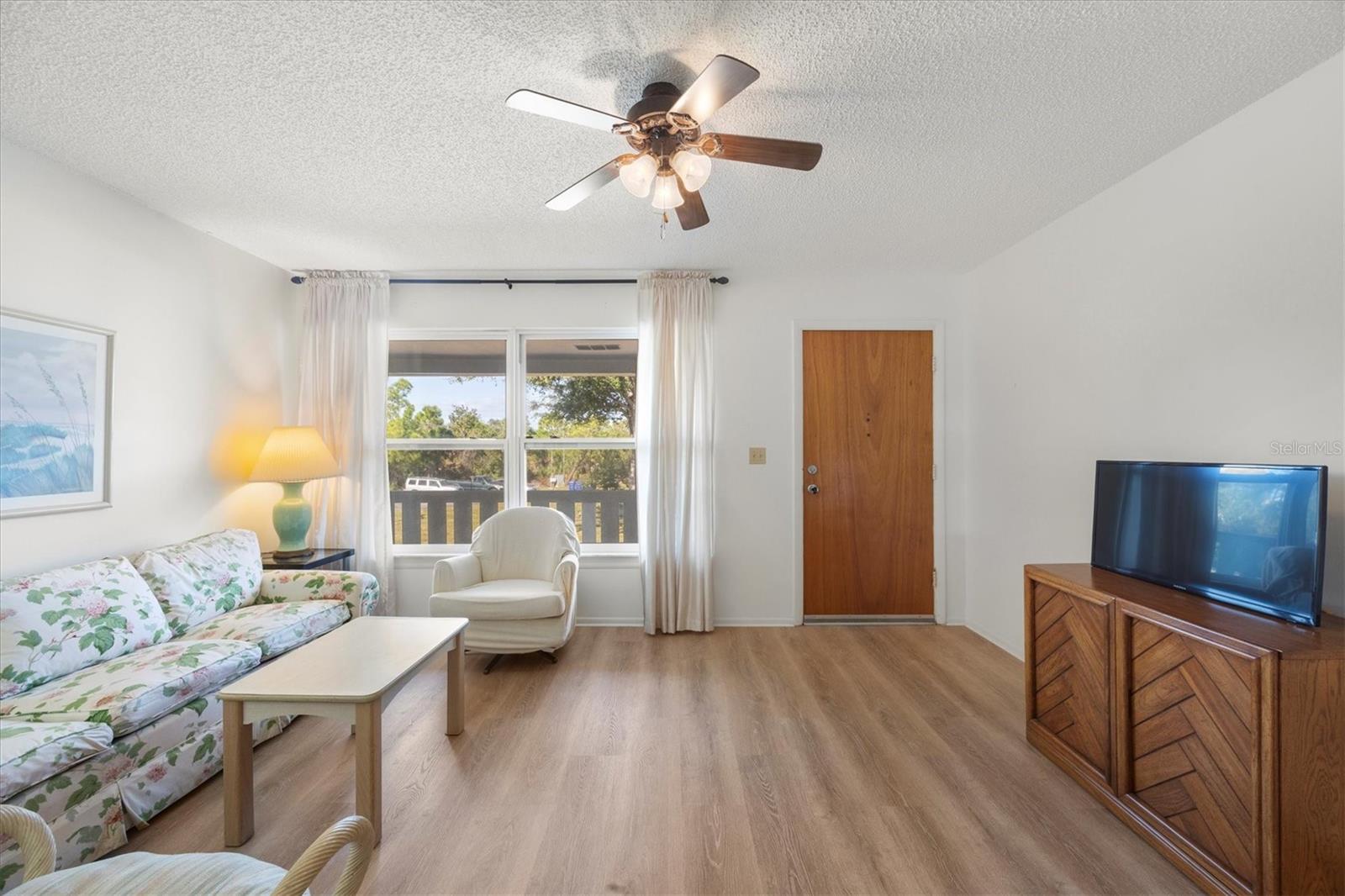 D6145390 Property Photo