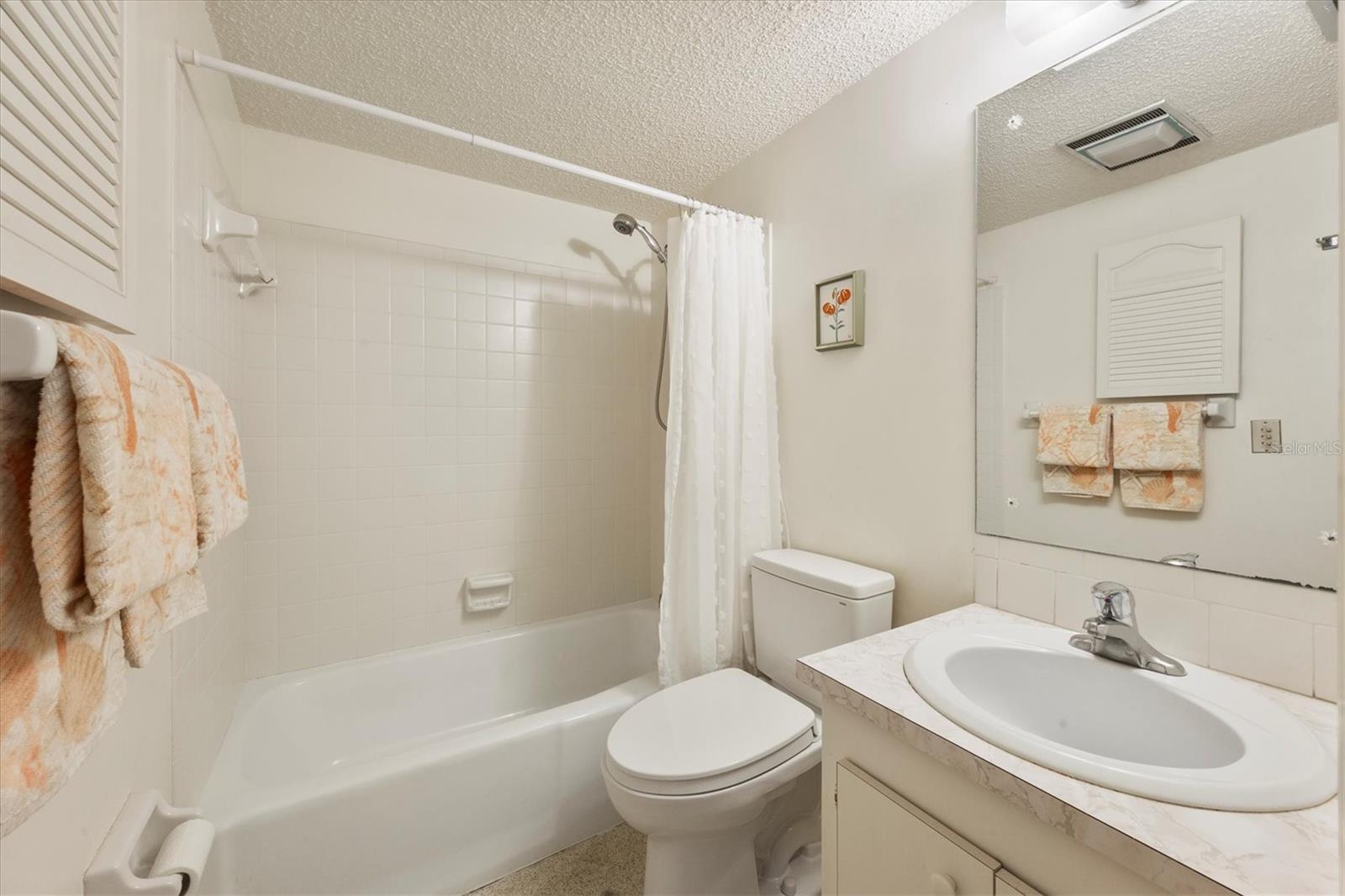 D6145390 Property Photo