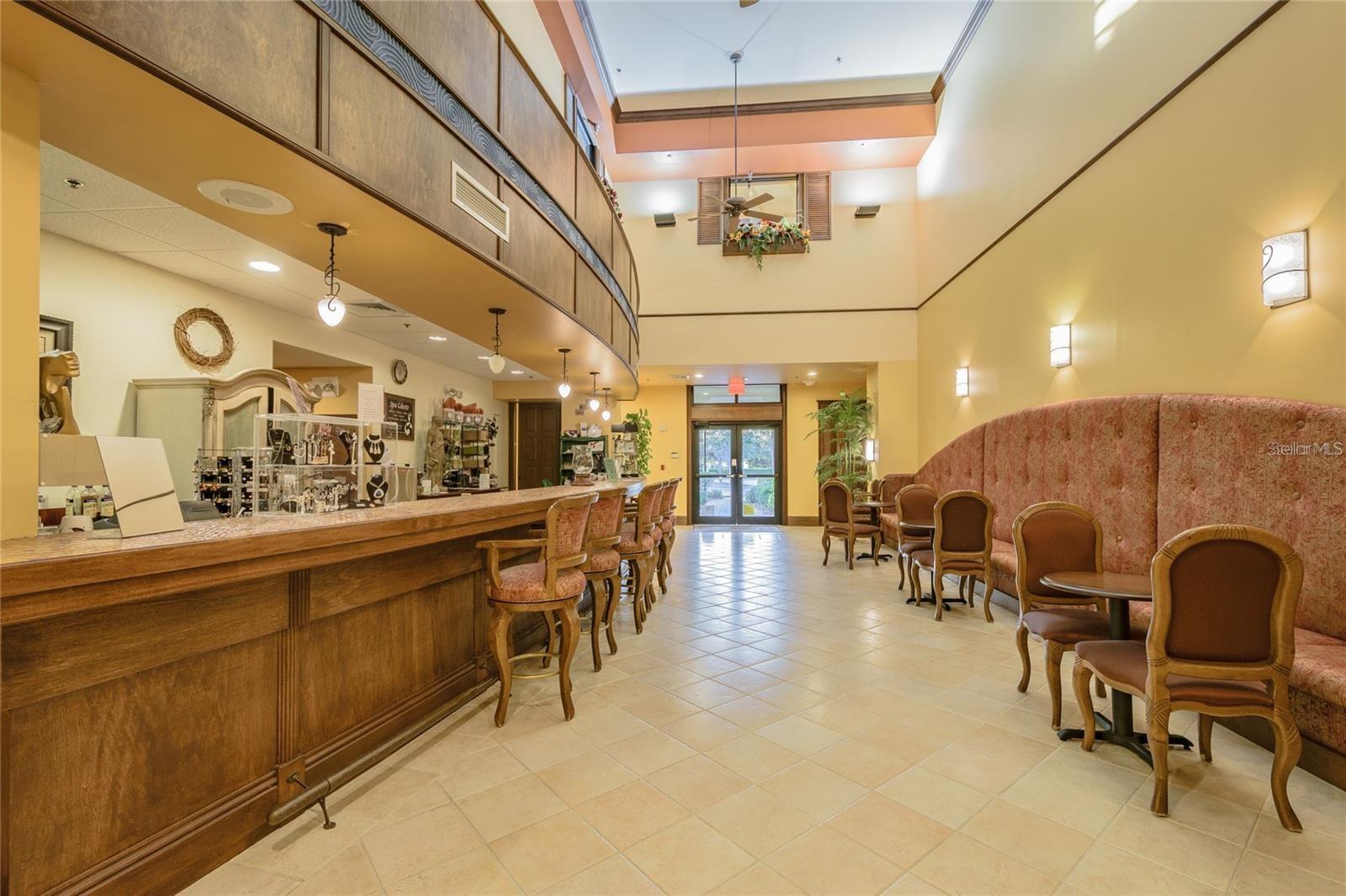 1032 REGAL MANOR WAY, SUN CITY CENTER, FL, 33573