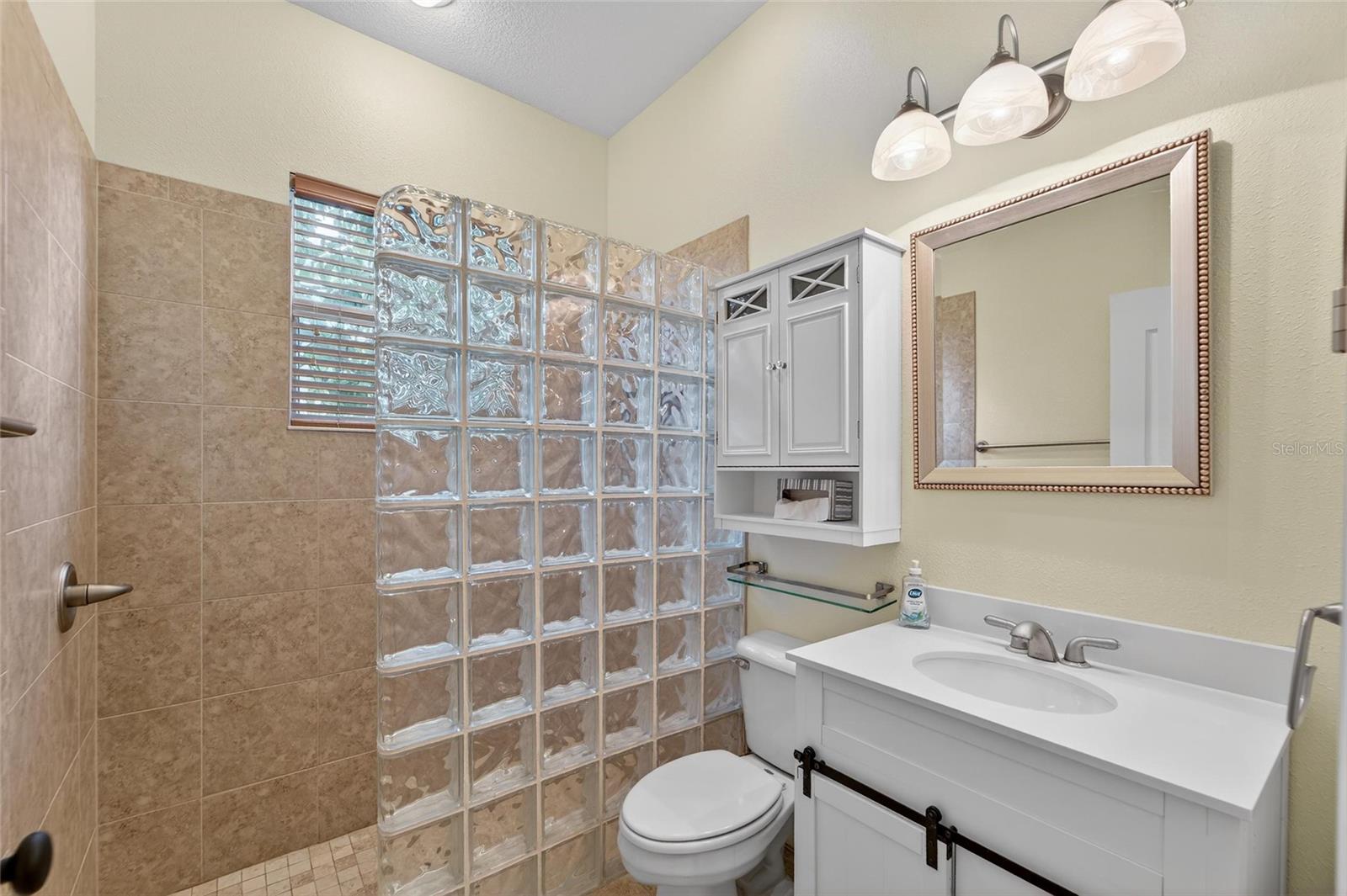 1032 REGAL MANOR WAY, SUN CITY CENTER, FL, 33573