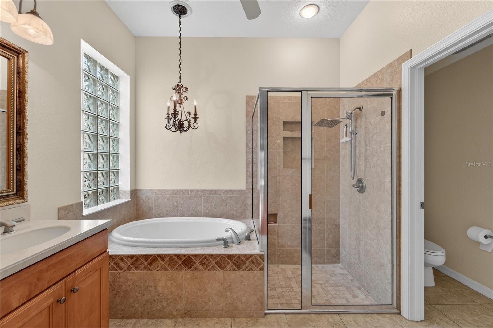 1032 REGAL MANOR WAY, SUN CITY CENTER, FL, 33573
