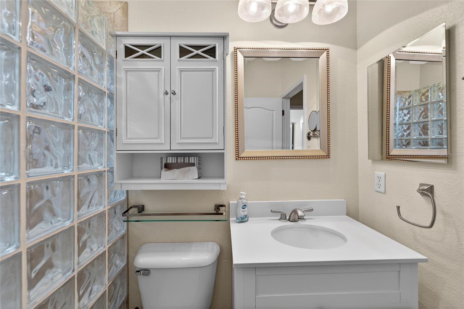 1032 REGAL MANOR WAY, SUN CITY CENTER, FL, 33573