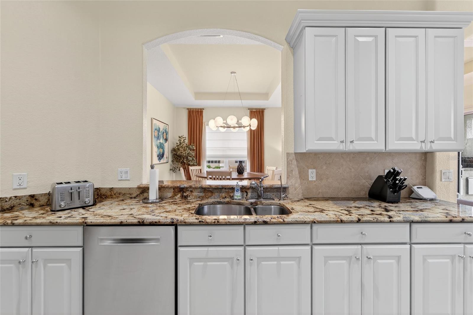 1032 REGAL MANOR WAY, SUN CITY CENTER, FL, 33573