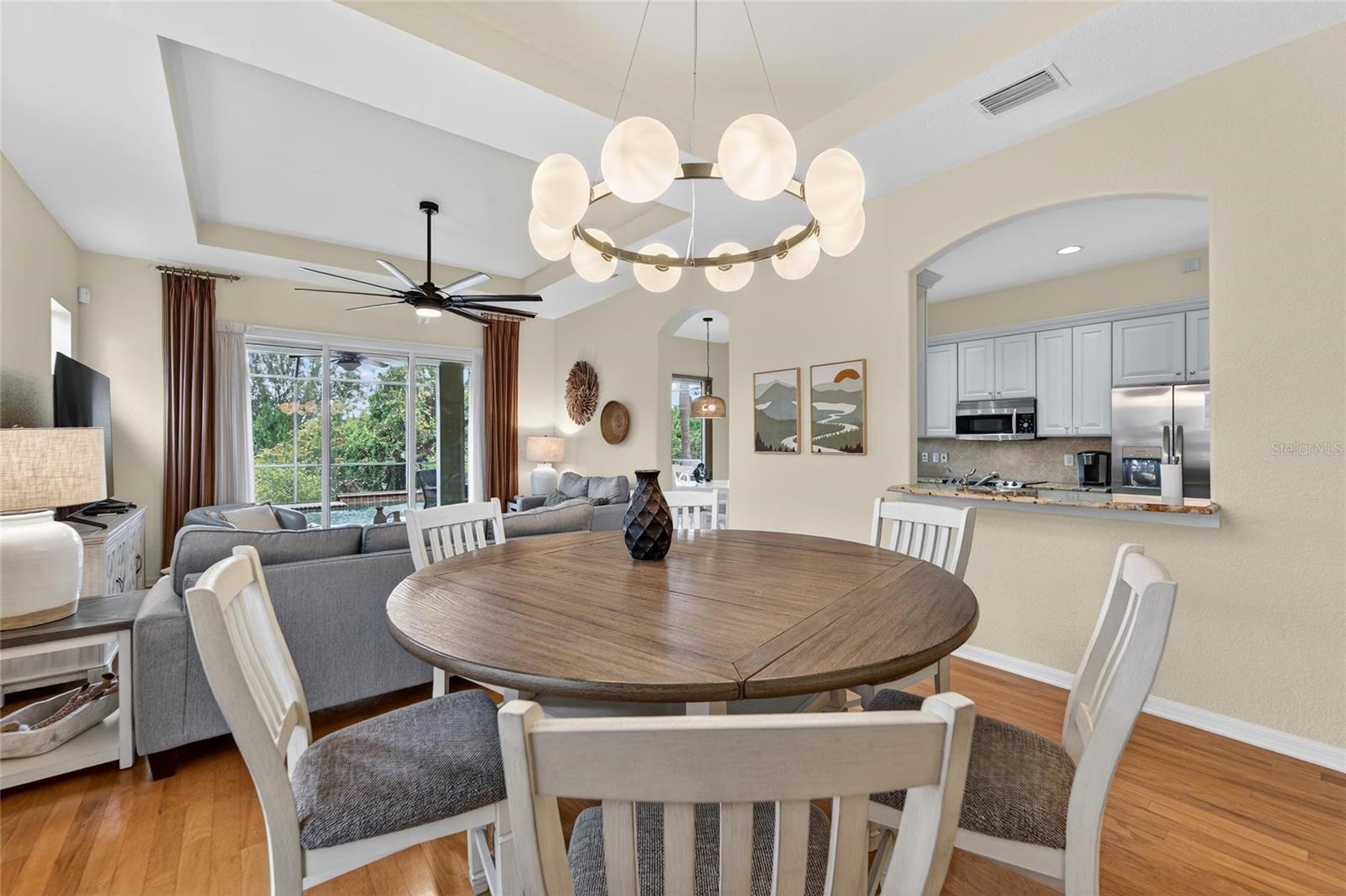 1032 REGAL MANOR WAY, SUN CITY CENTER, FL, 33573