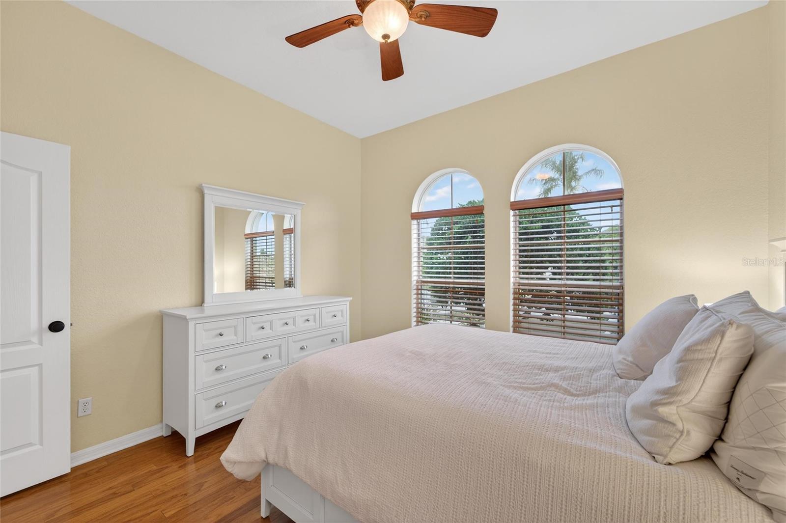 1032 REGAL MANOR WAY, SUN CITY CENTER, FL, 33573