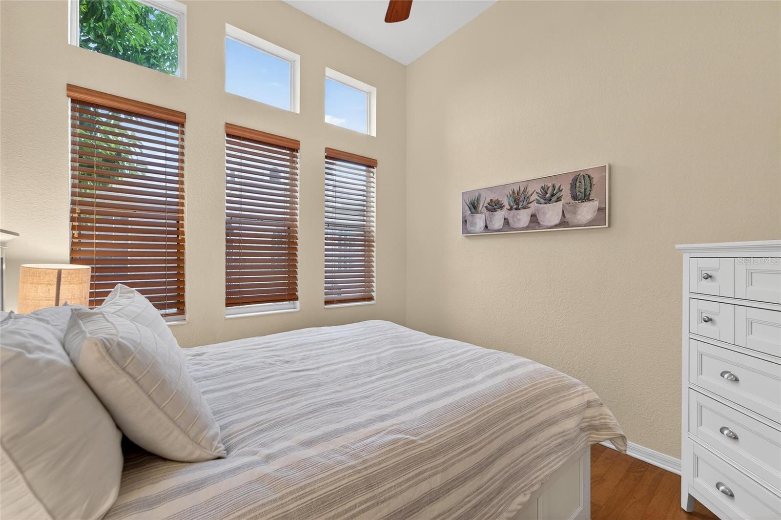 1032 REGAL MANOR WAY, SUN CITY CENTER, FL, 33573