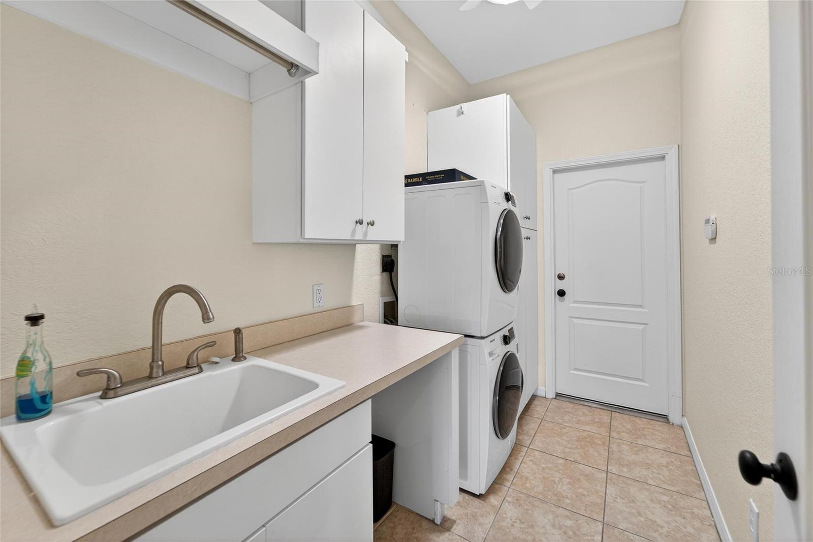 1032 REGAL MANOR WAY, SUN CITY CENTER, FL, 33573