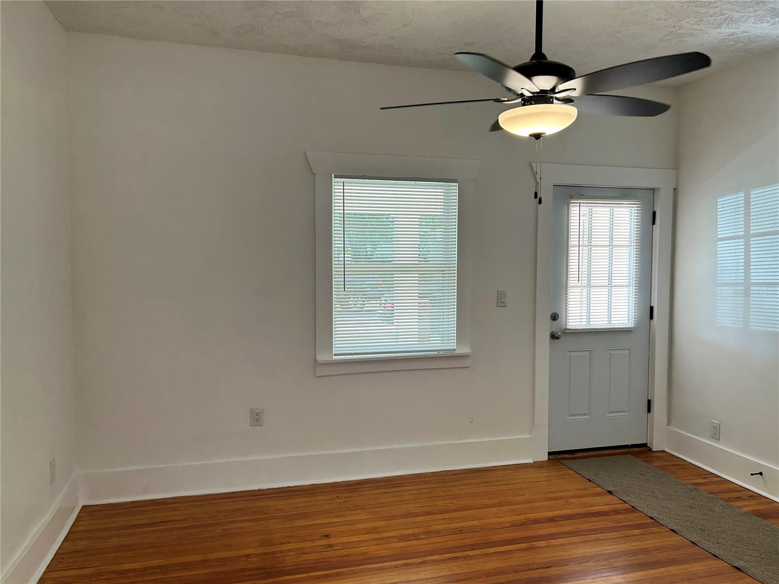 TB8460371 Property Photo