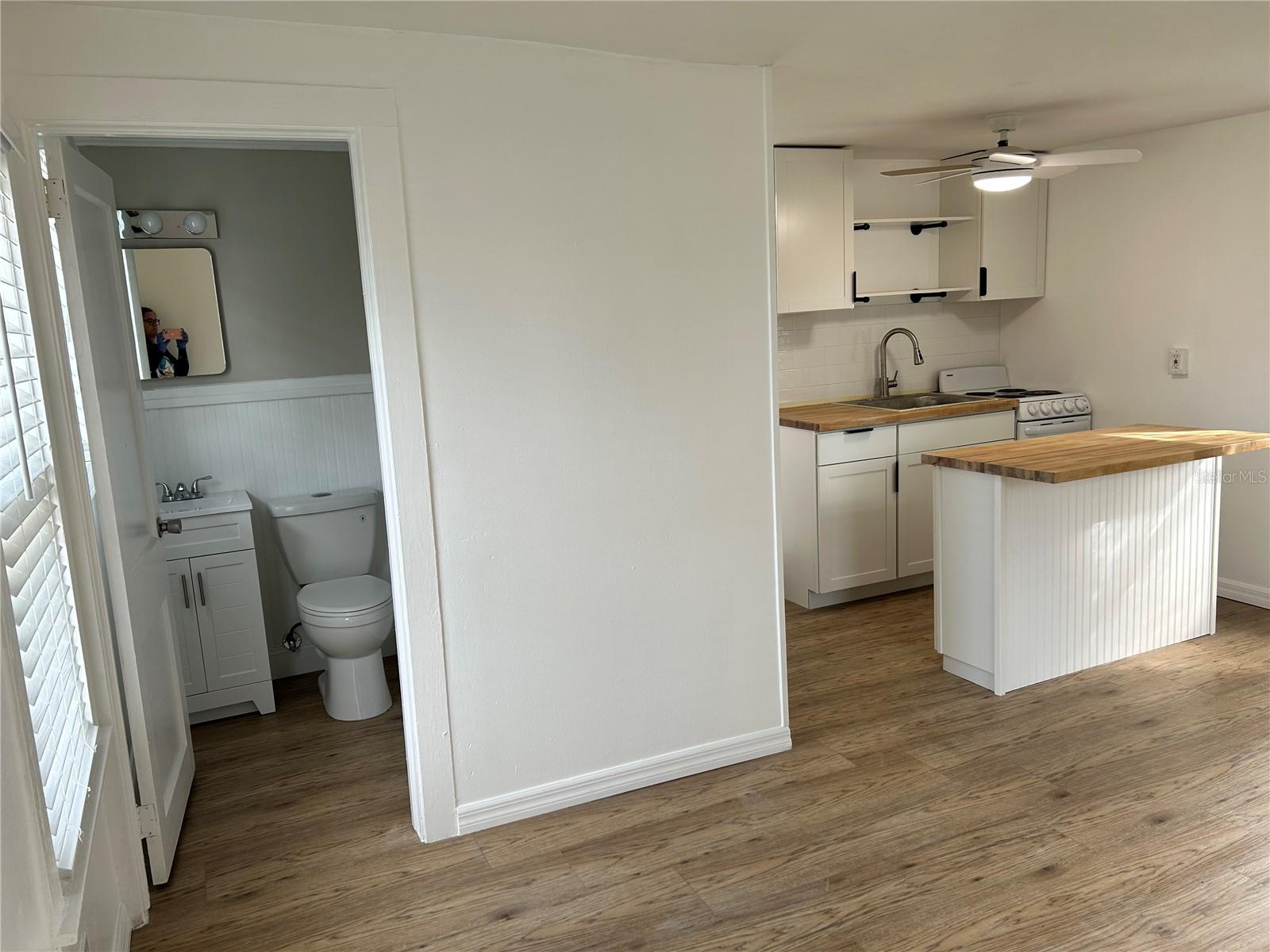 TB8460371 Property Photo