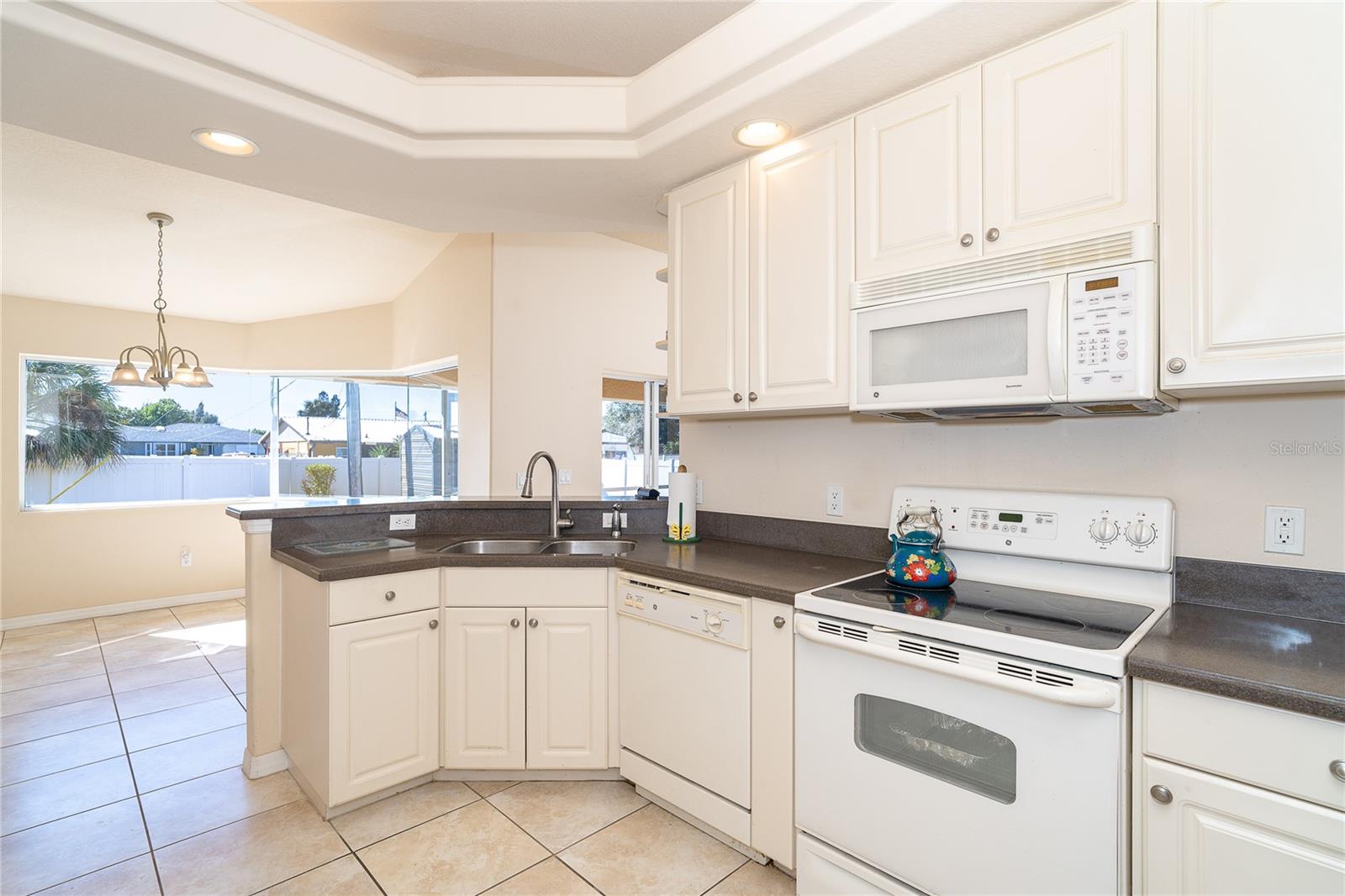 521 GROVE AVE NW, PORT CHARLOTTE, FL, 33952