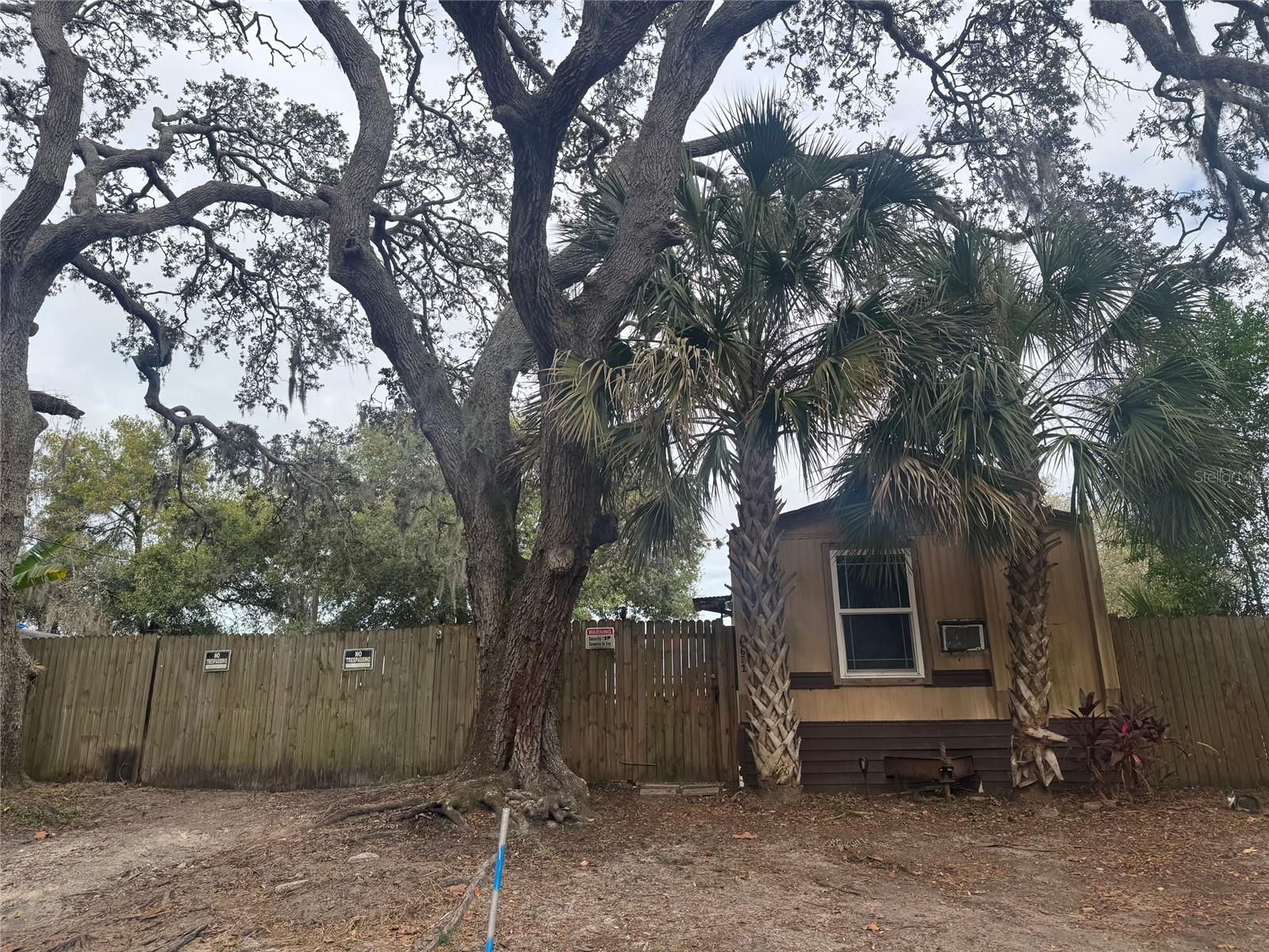 W7881745 Property Photo