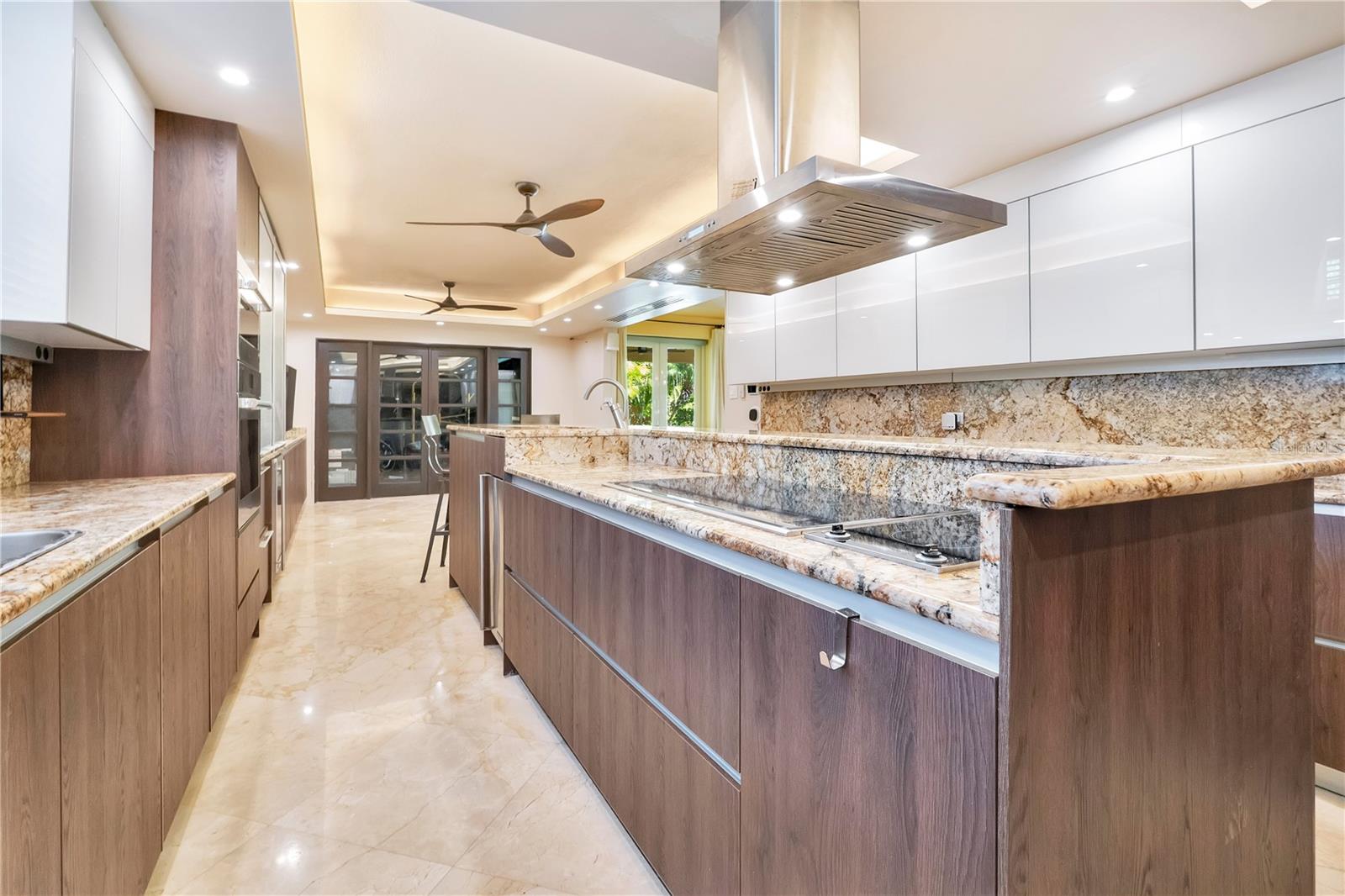 O6370629 Property Photo