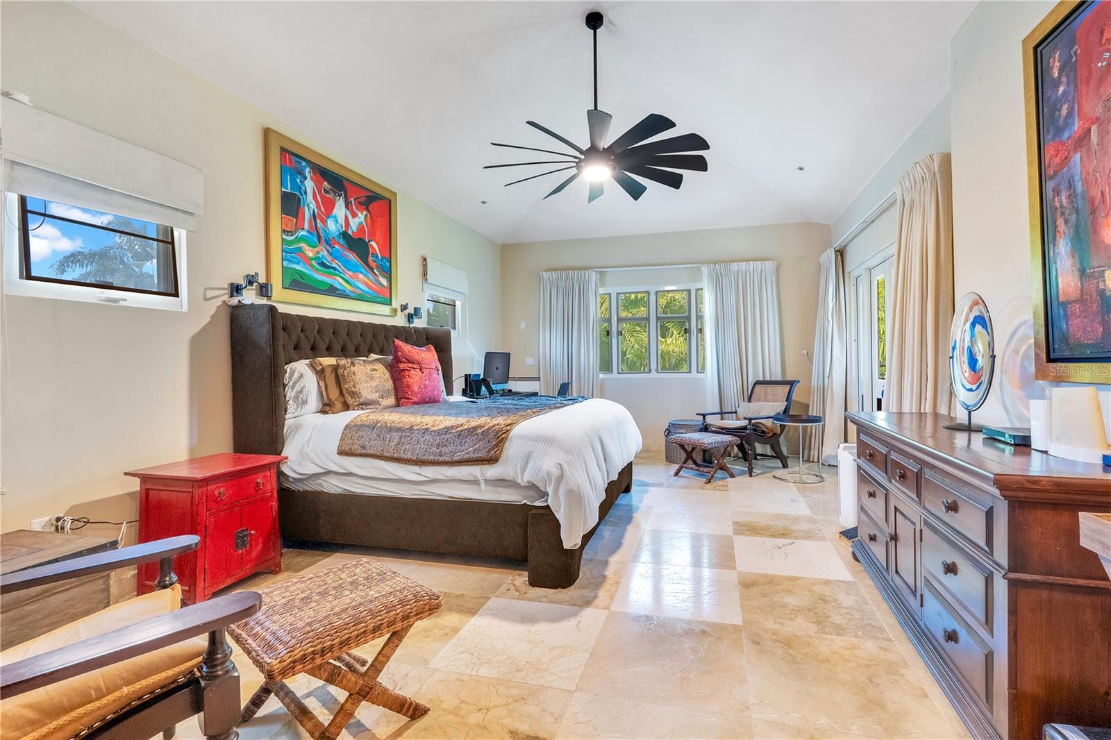 O6370629 Property Photo