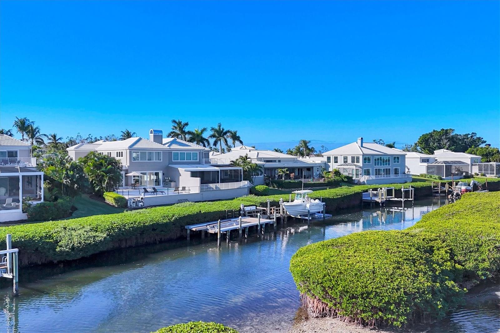 A4676754 Property Photo