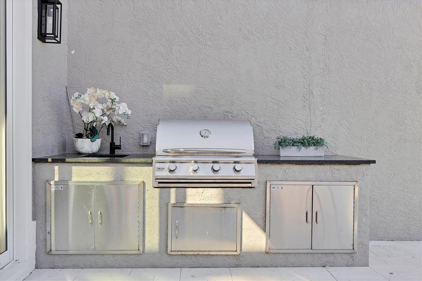 A4676754 Property Photo