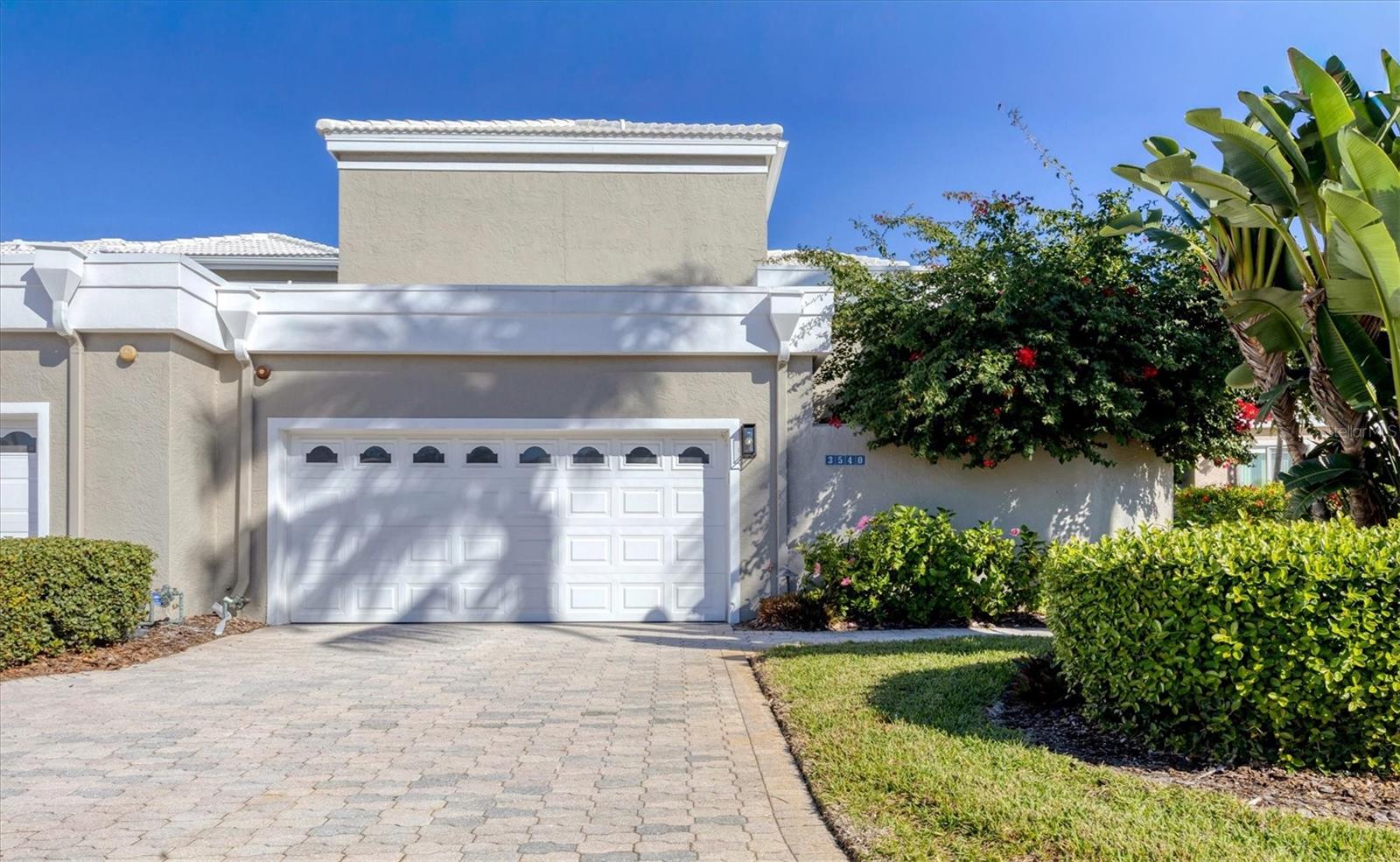 A4676754 Property Photo