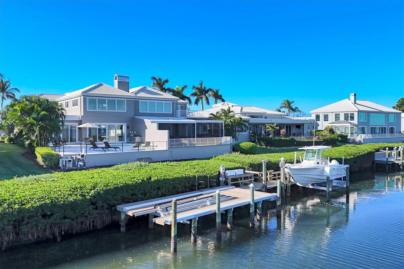 A4676754 Property Photo