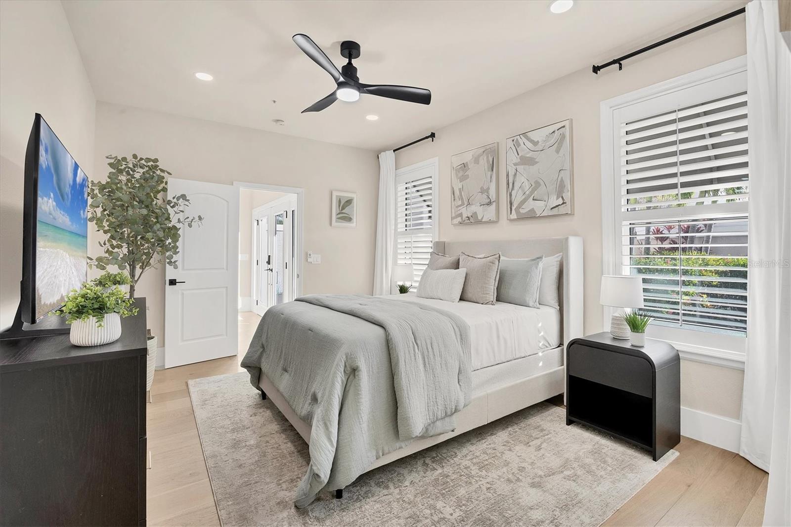 A4676754 Property Photo