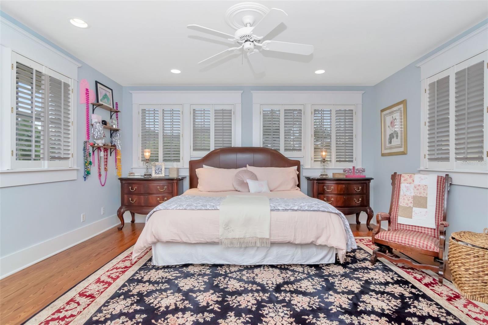 TB8460488 Property Photo