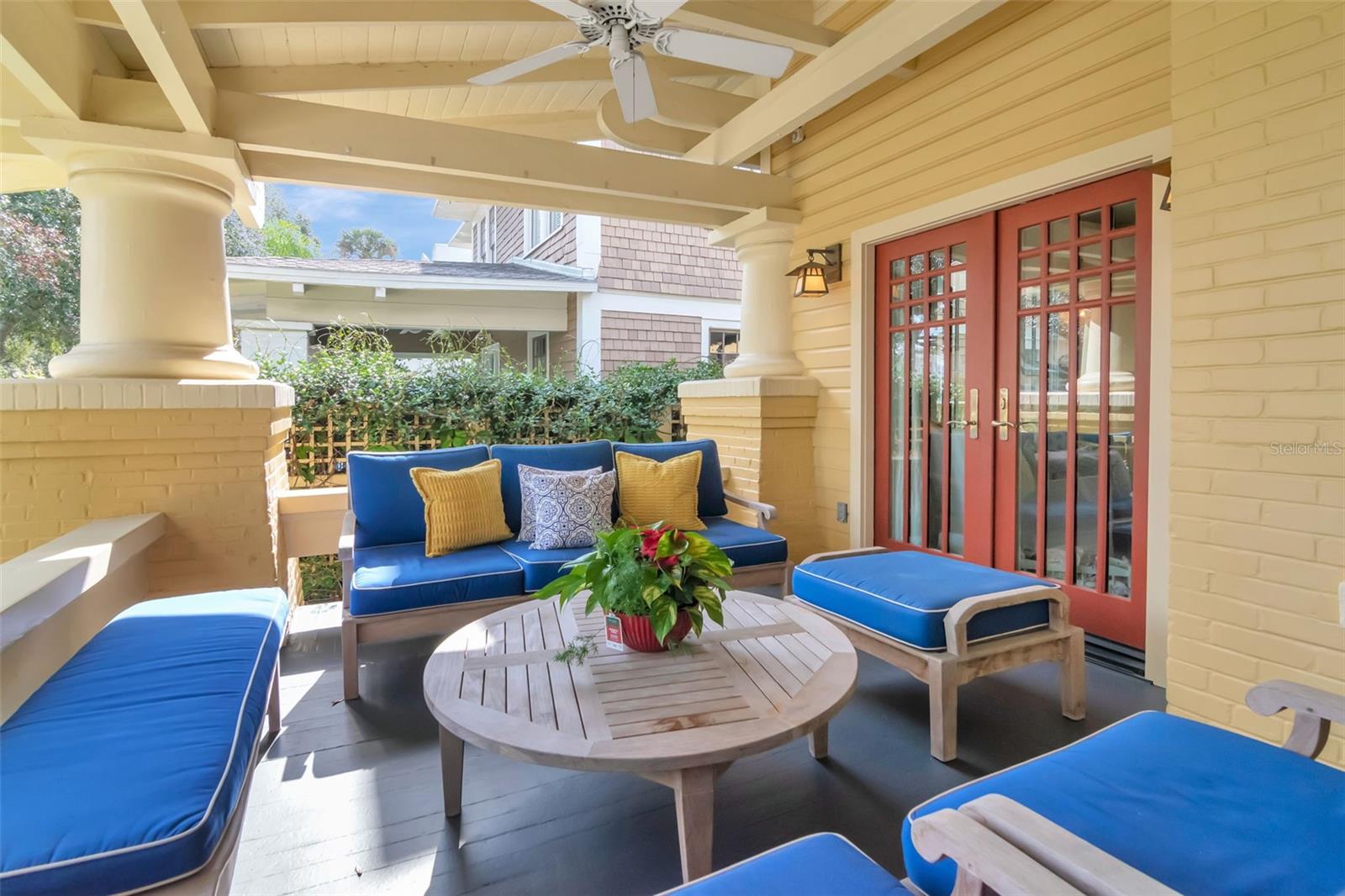 TB8460488 Property Photo