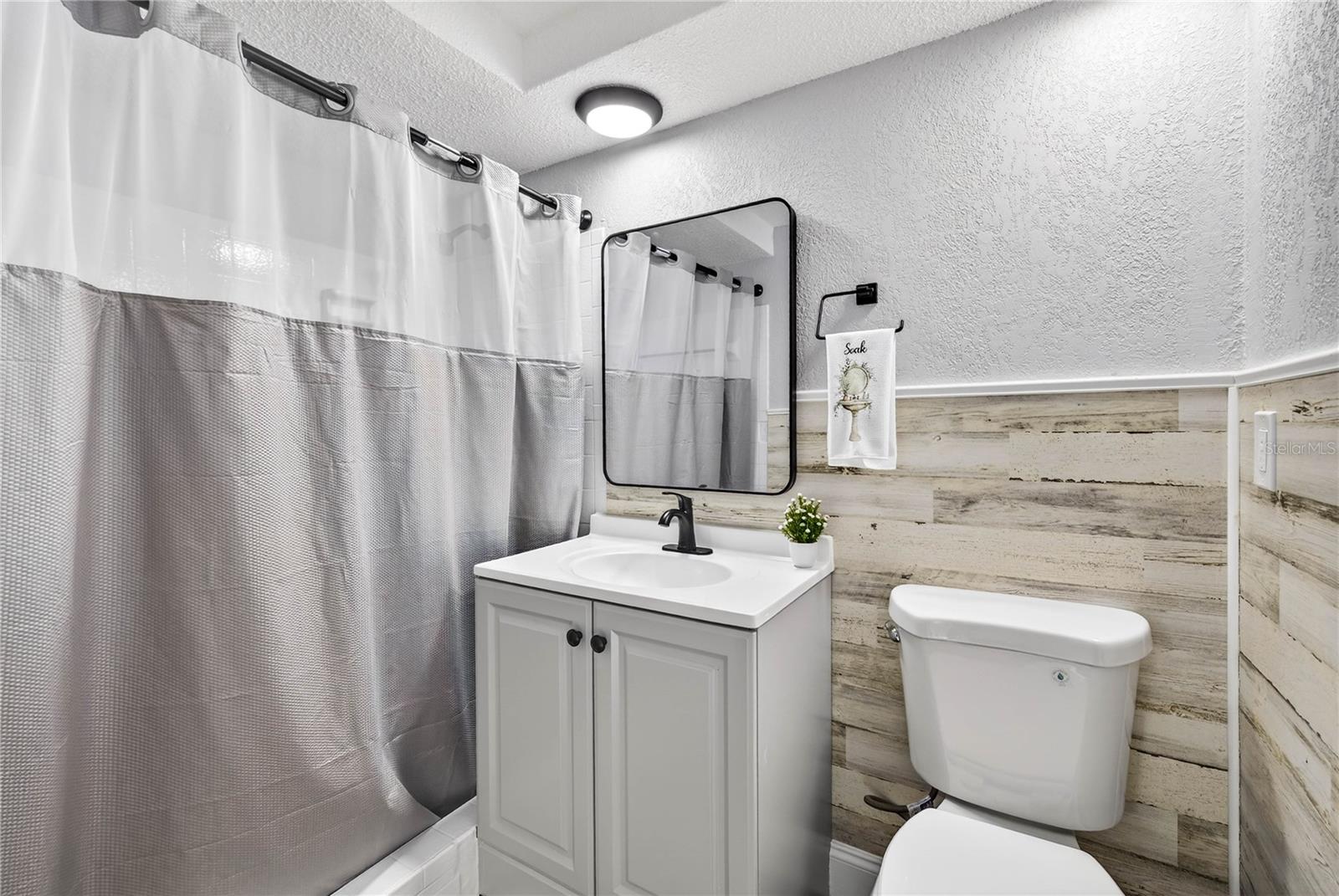 FULLY REMODELED ENSUITE