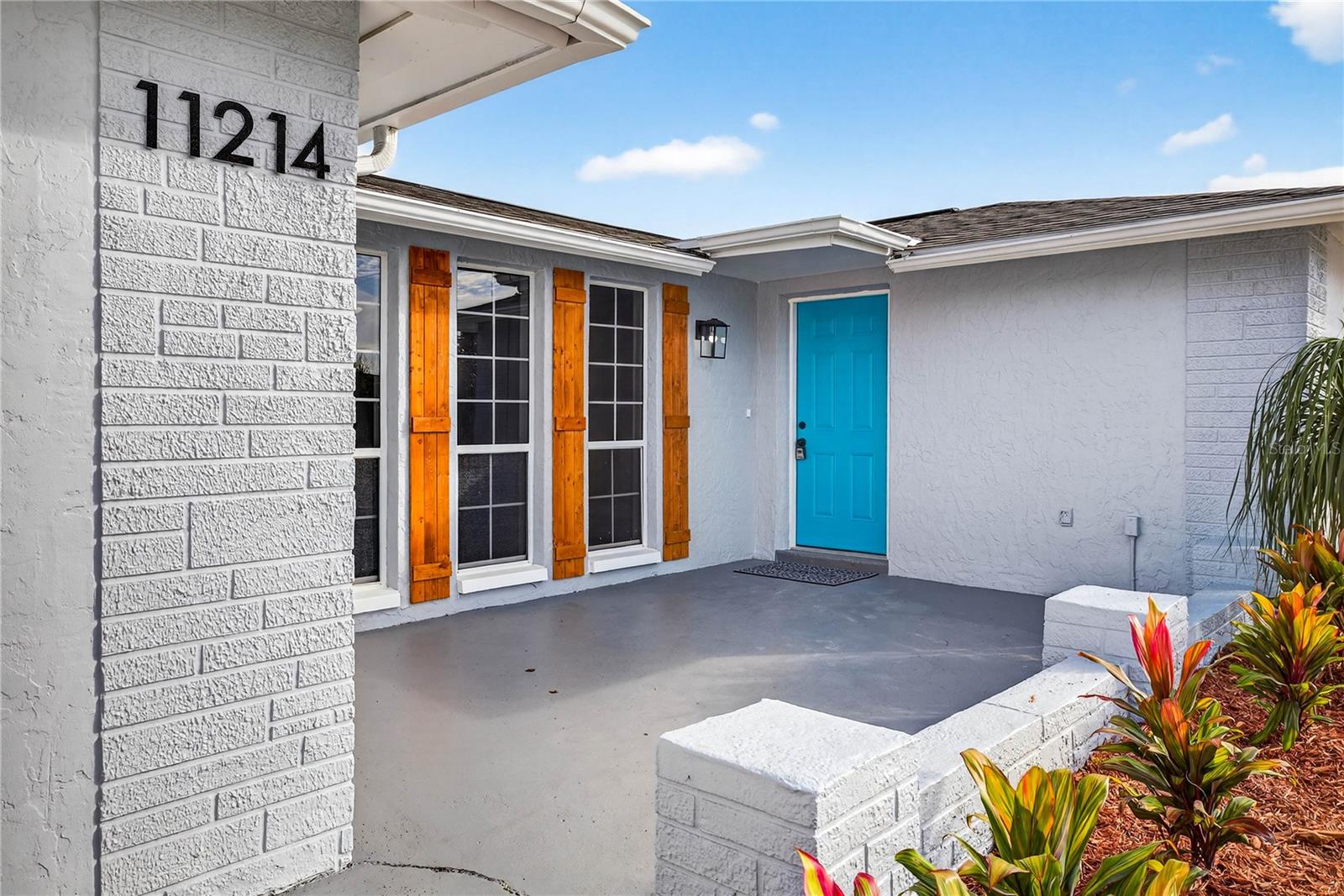 COZY COURTYARD; FRESH LANDSCAPING