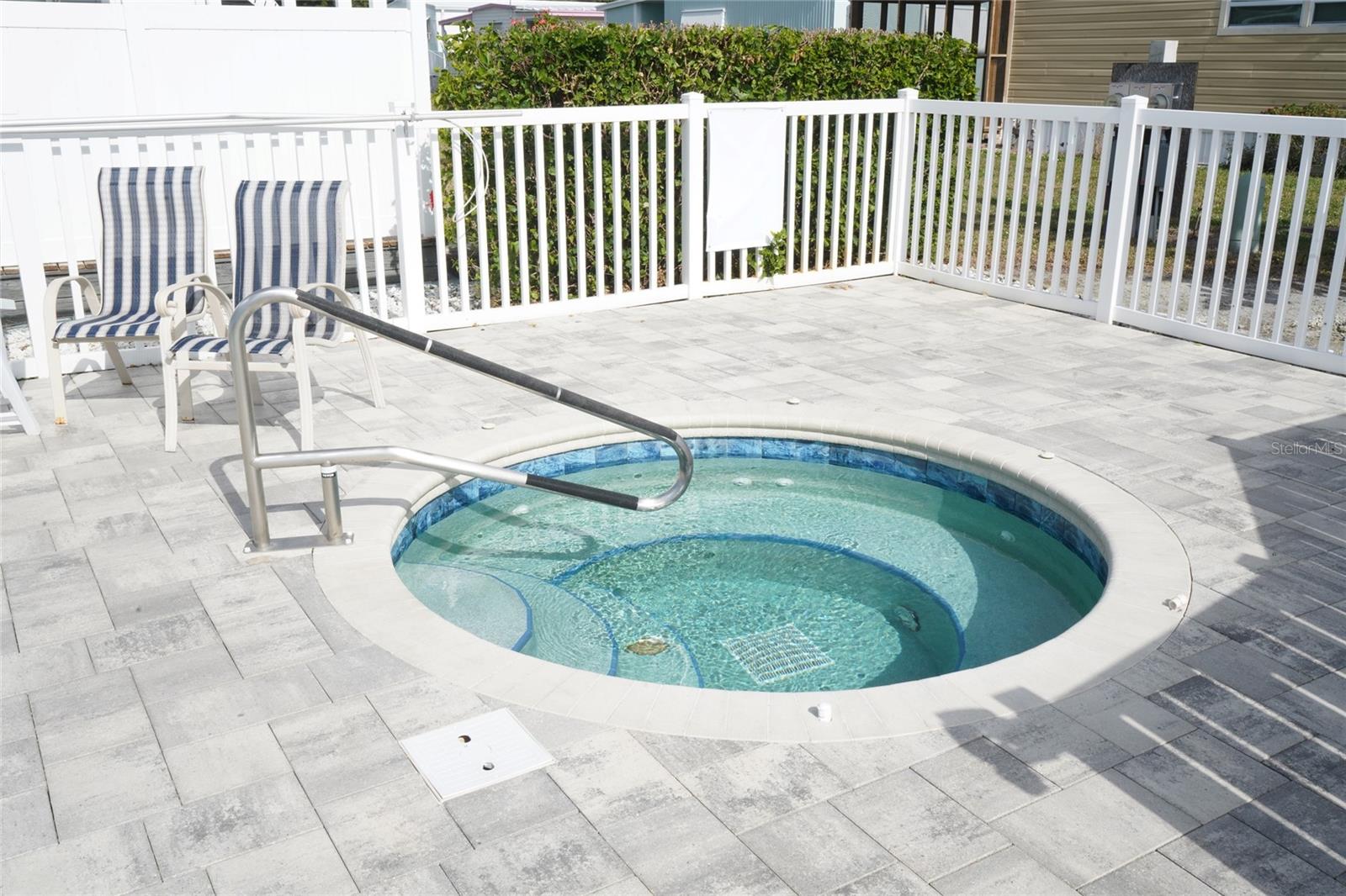 TB8460505 Property Photo