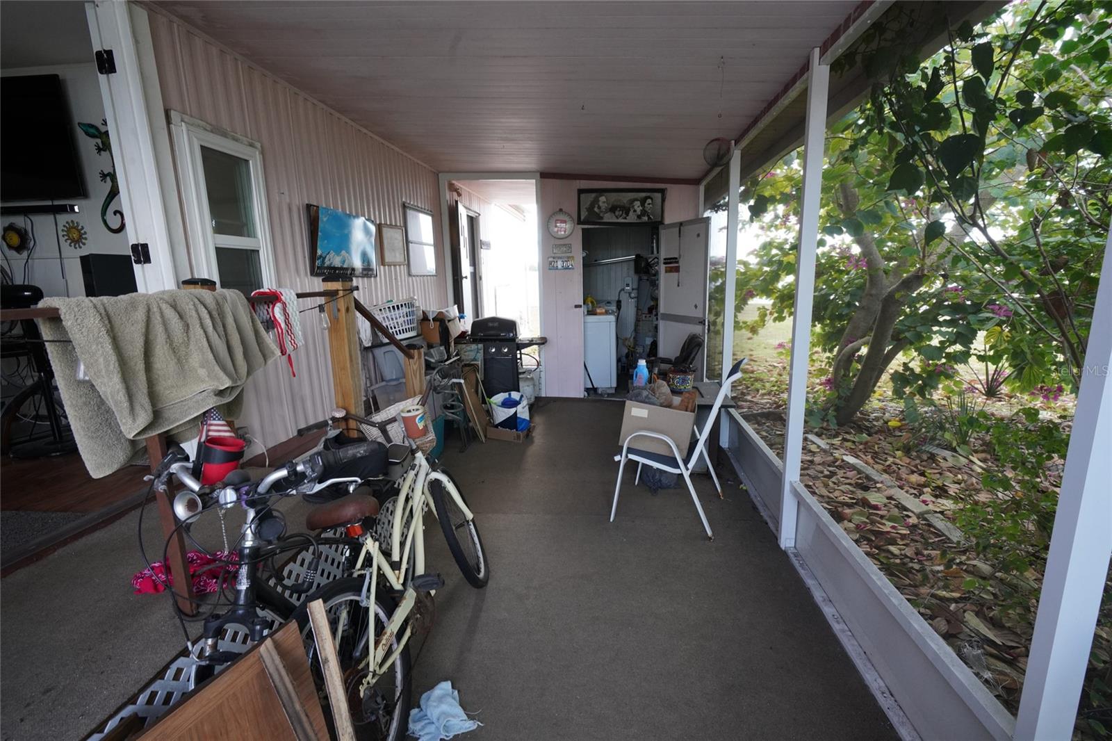 TB8460505 Property Photo