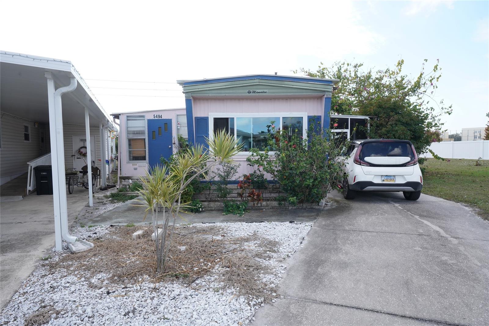 TB8460505 Property Photo