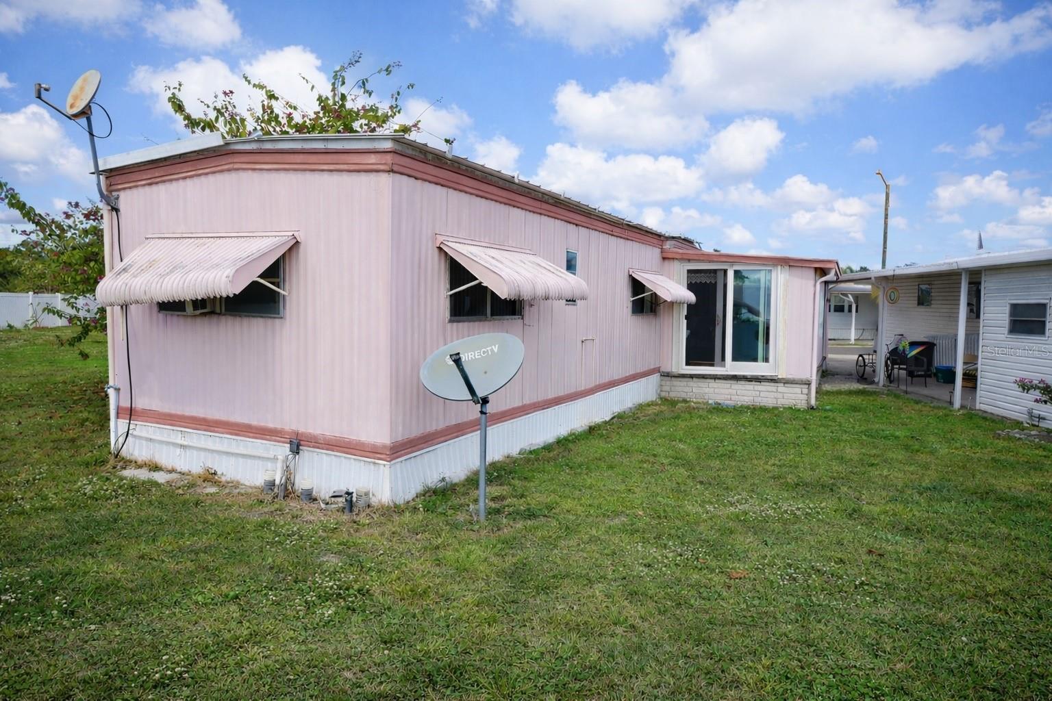 TB8460505 Property Photo