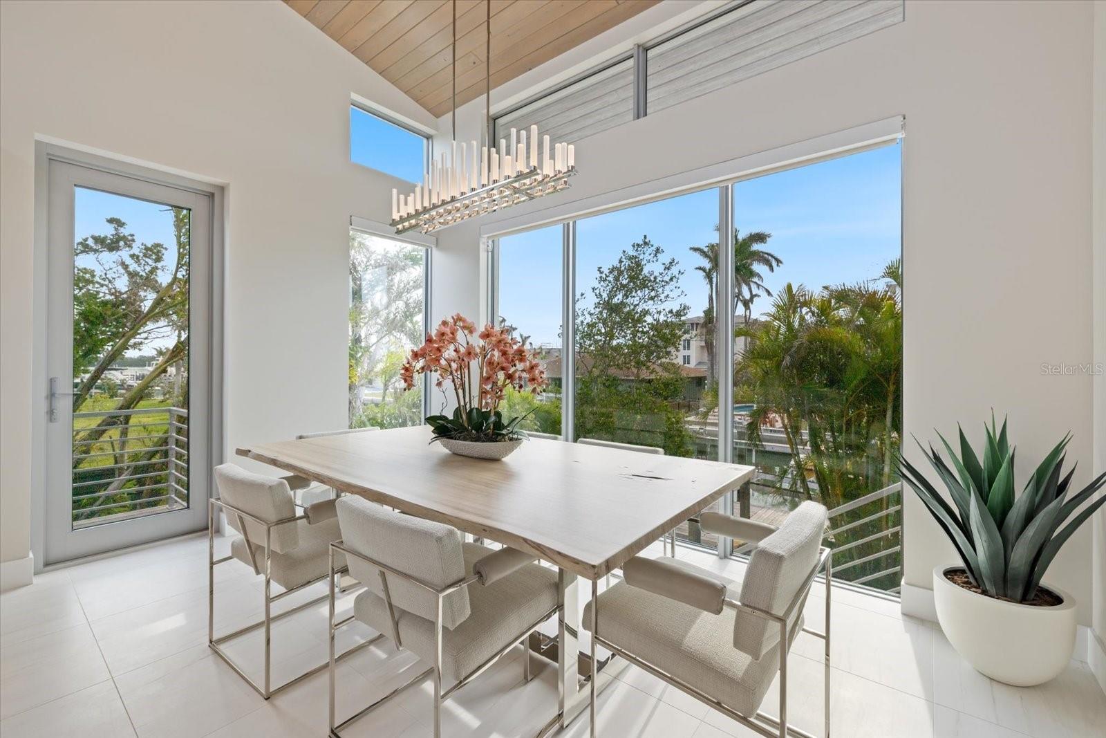 A4676770 Property Photo