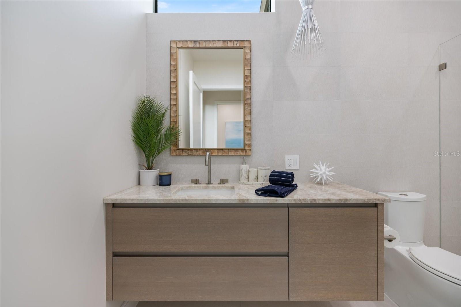 A4676770 Property Photo