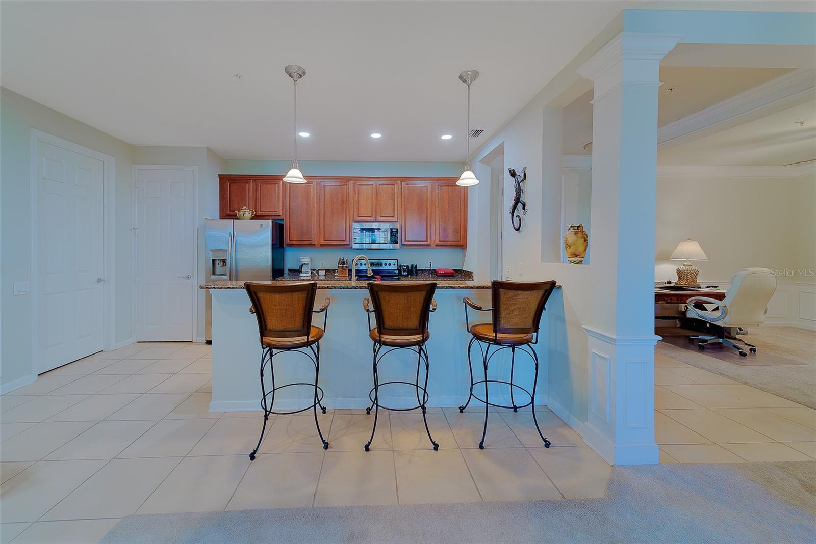 Breakfast bar seating