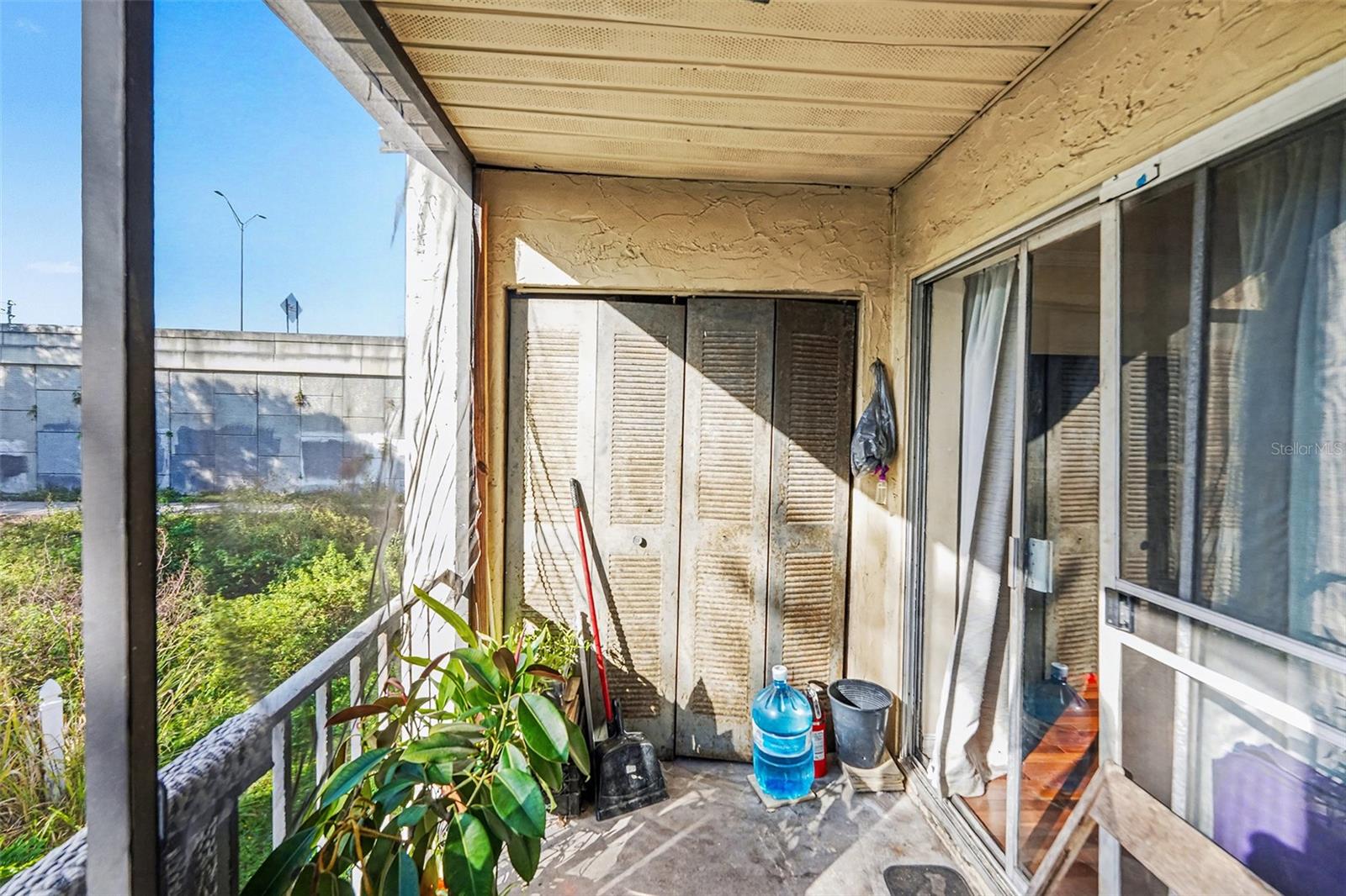 TB8460533 Property Photo