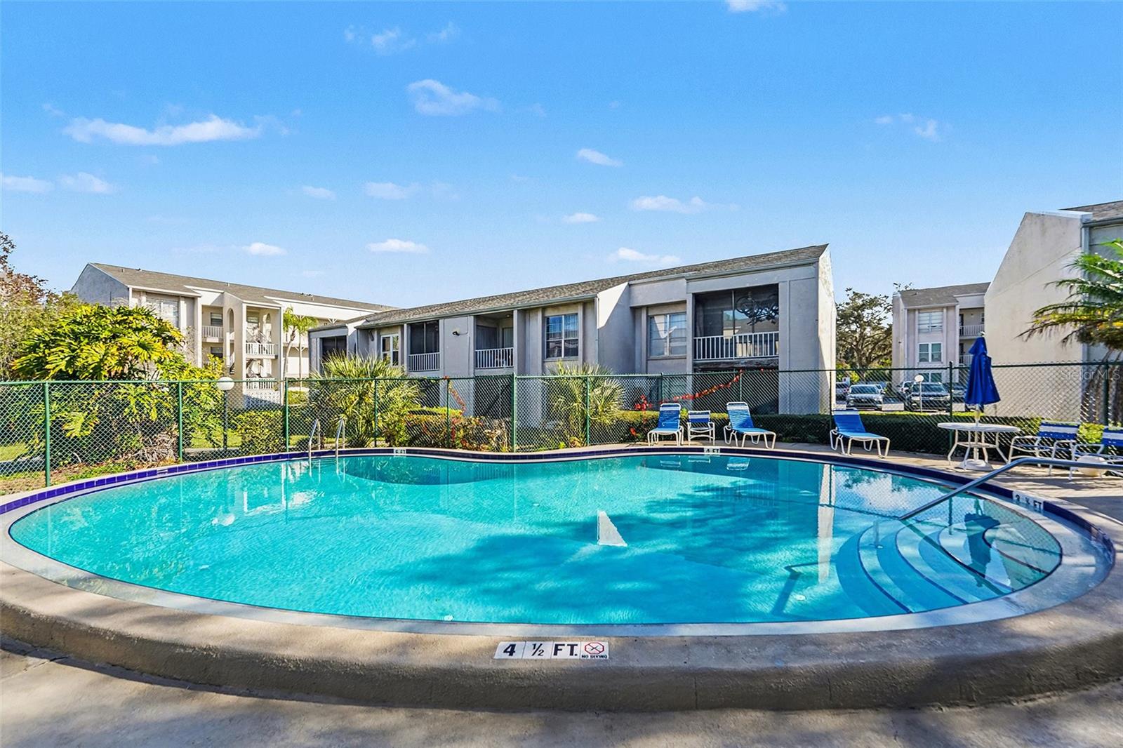 TB8460533 Property Photo