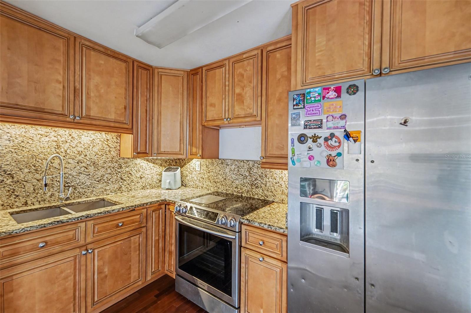 TB8460533 Property Photo