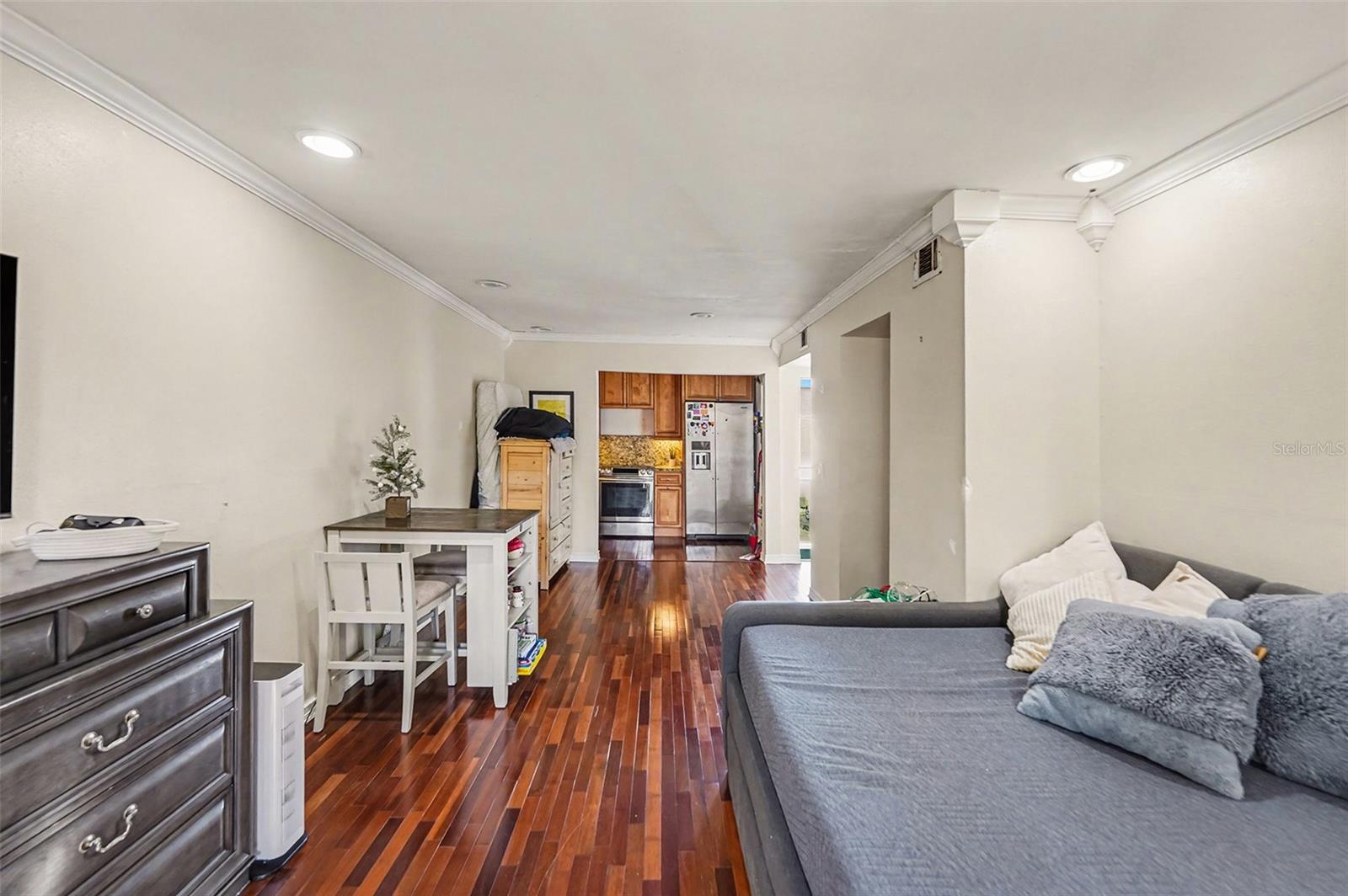 TB8460533 Property Photo