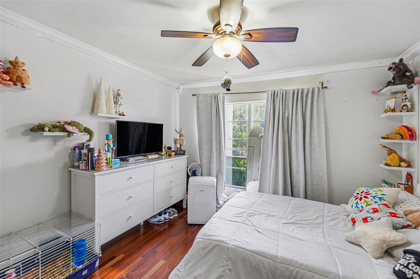 TB8460533 Property Photo