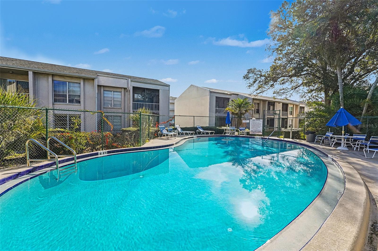 TB8460533 Property Photo